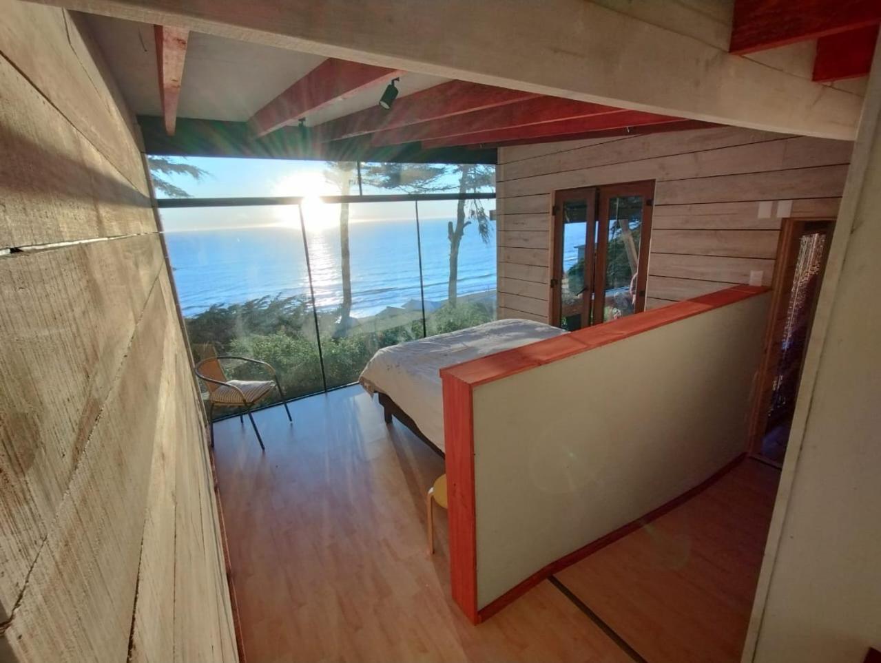 Cabaña Rustica en lagunillas con vista al mar