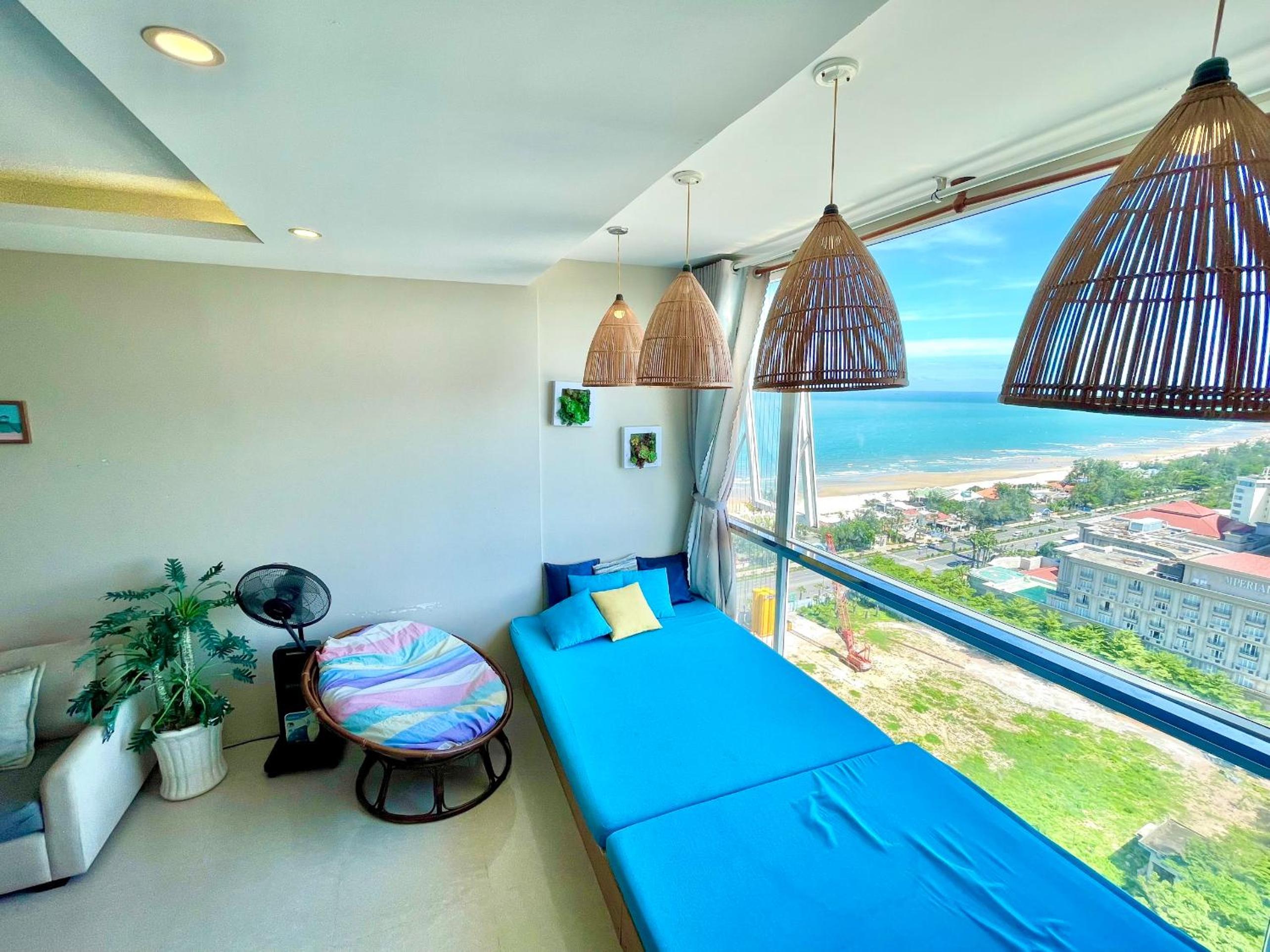 Vitamin C Apartment with Nice Seawiew view 2