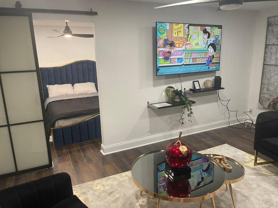Atlanta Penthouse King/ Queen Bd