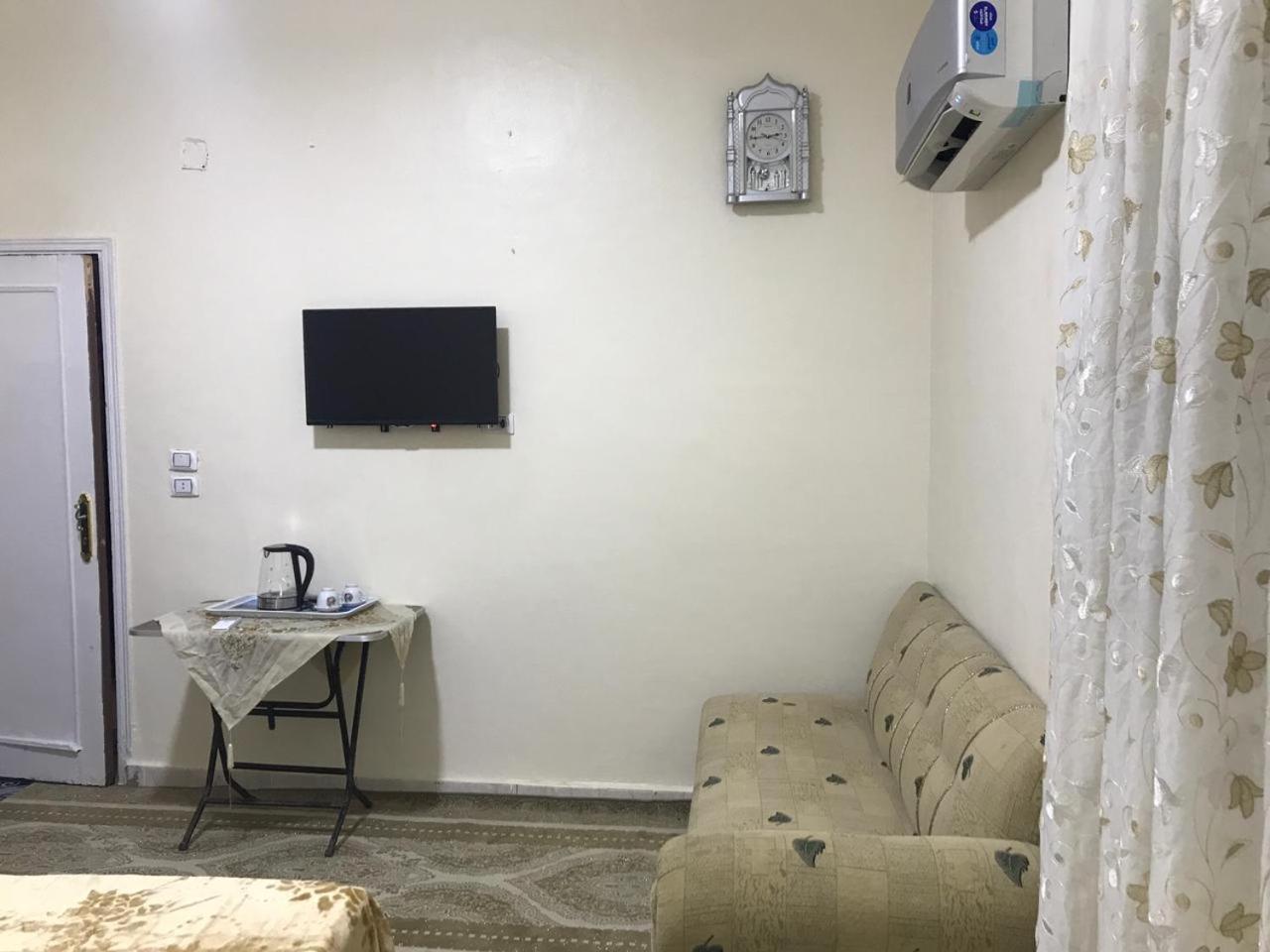 Samar Pyramids - Guest House