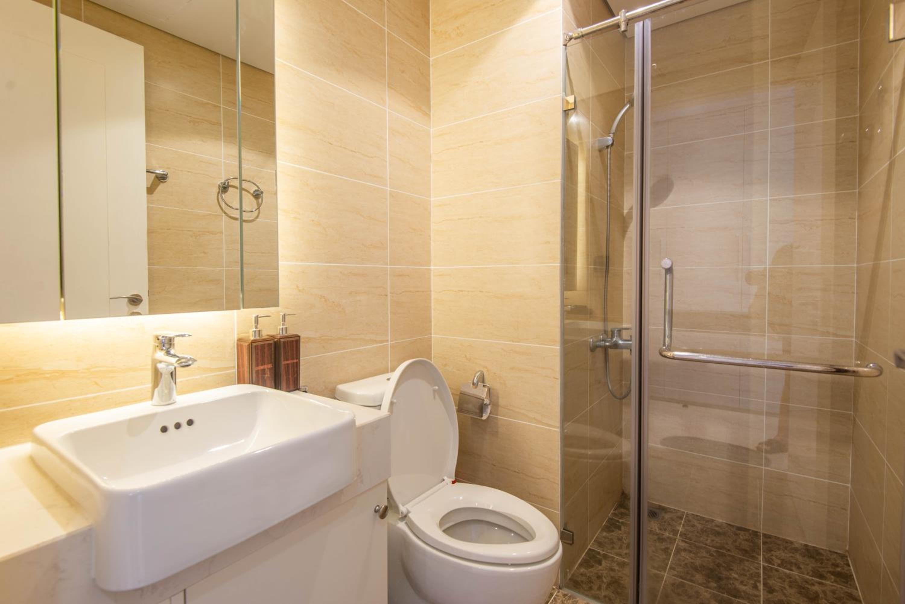 22Housing Vinhomes D'Capitale Hotel & Residence