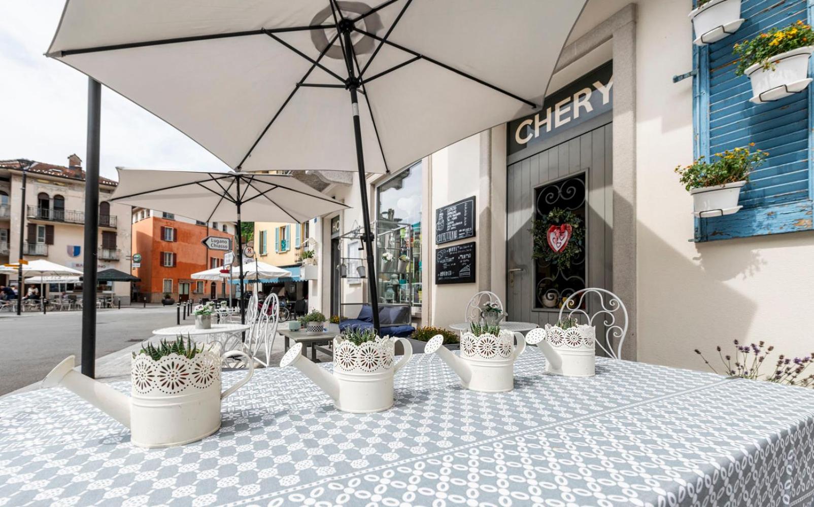 Chery Bed & Breakfast
