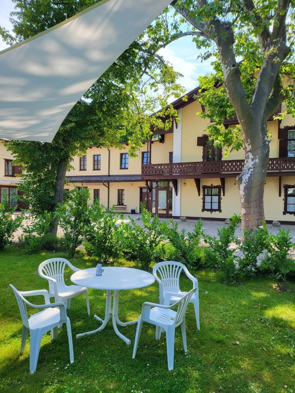 Villa Musik - apartments in historical Villa , Baden