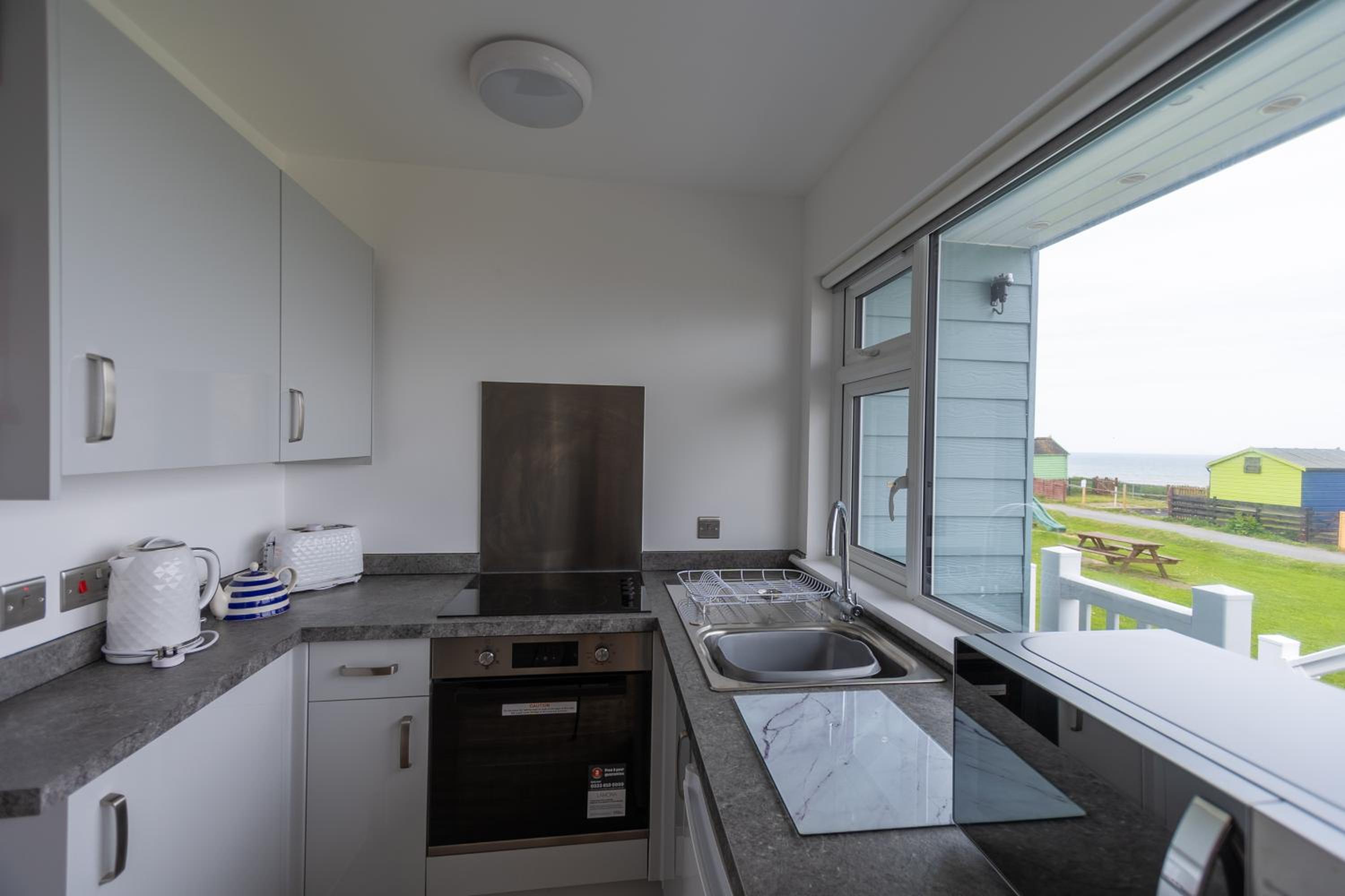 Lundy Sea View Villa - Mobility friendly view 4