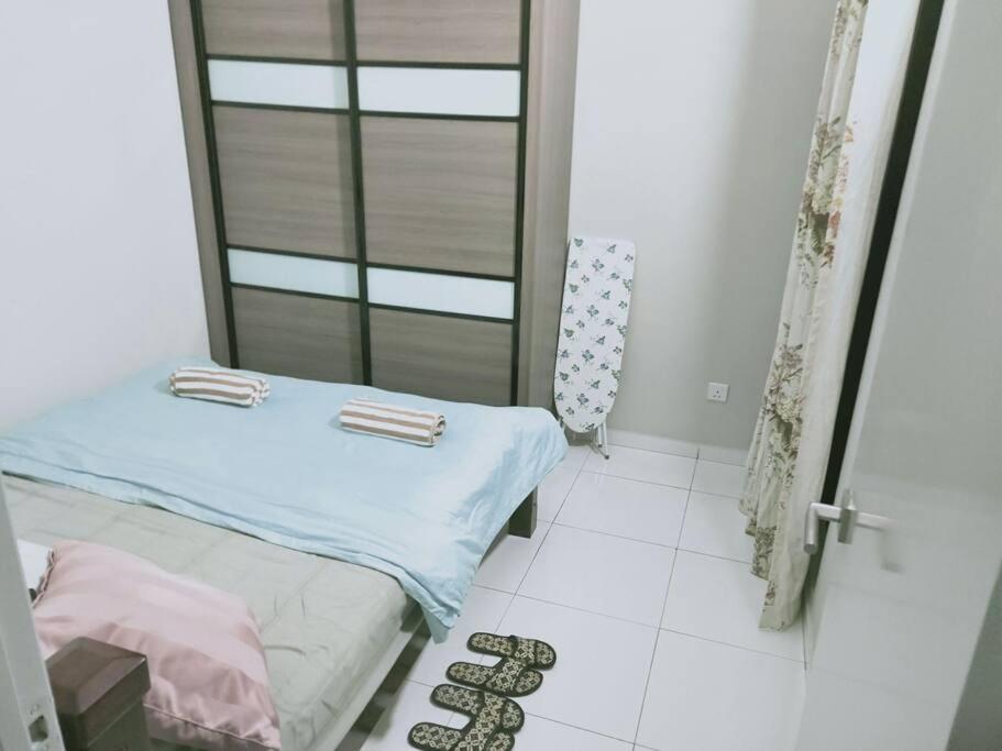 Sky Loft 3 rooms beside Aeon With Smart TV & Facilities L14