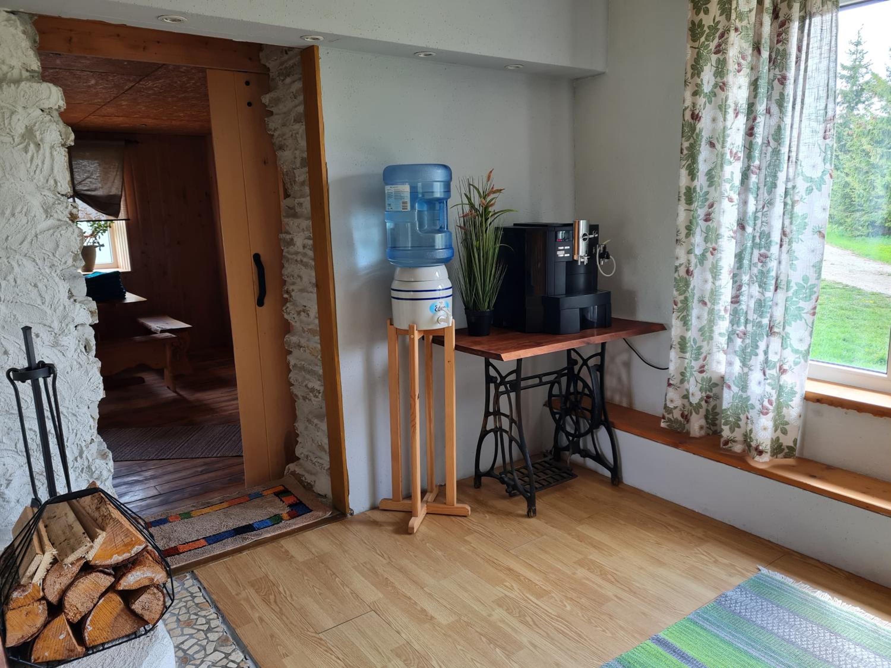 Photo 18