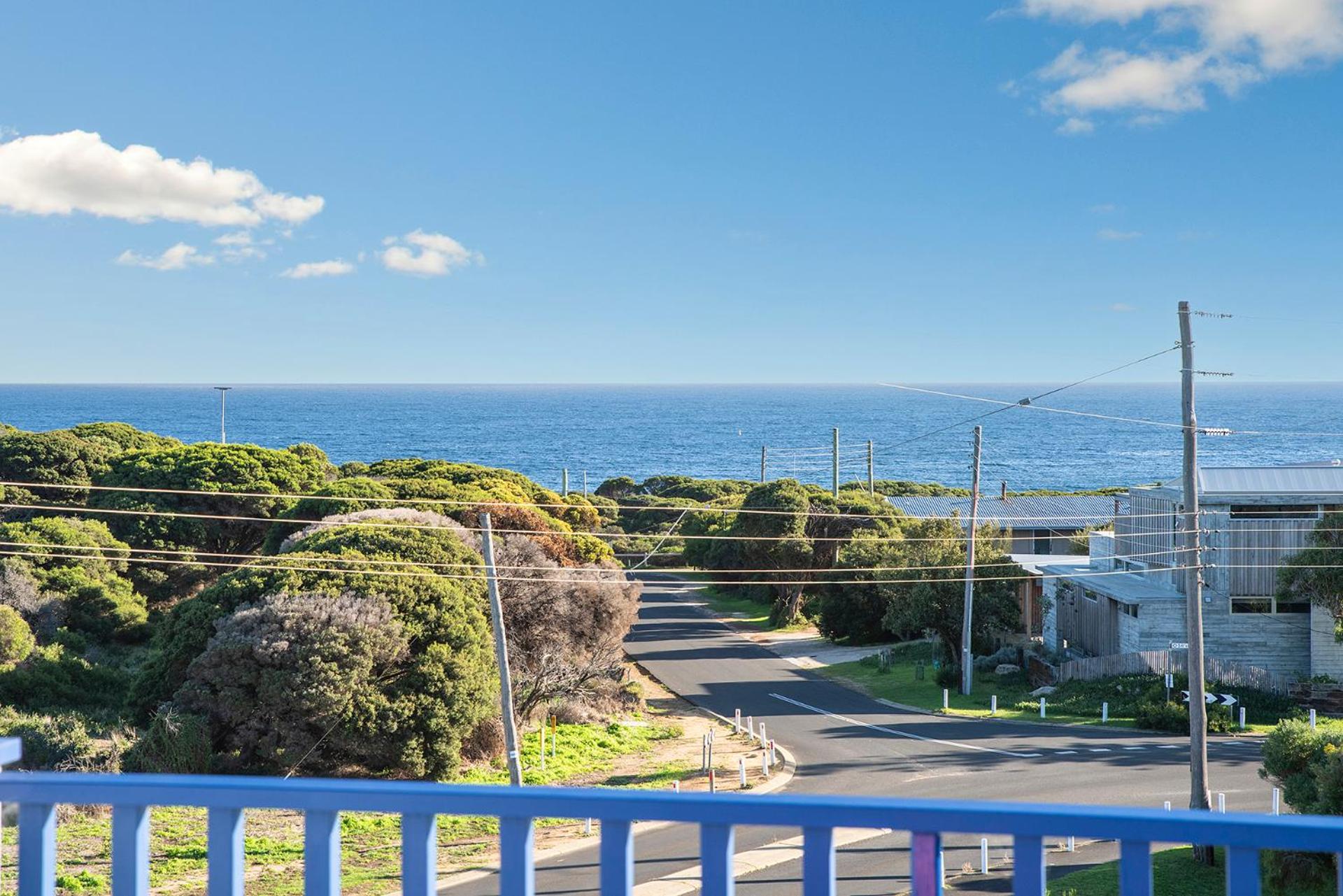 Gracetown Beach House - relaxing beachside holiday