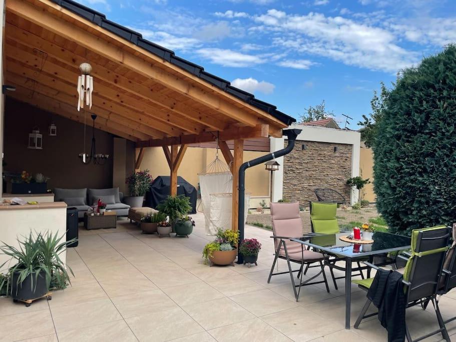 Luxury Private holiday in Prague - all house