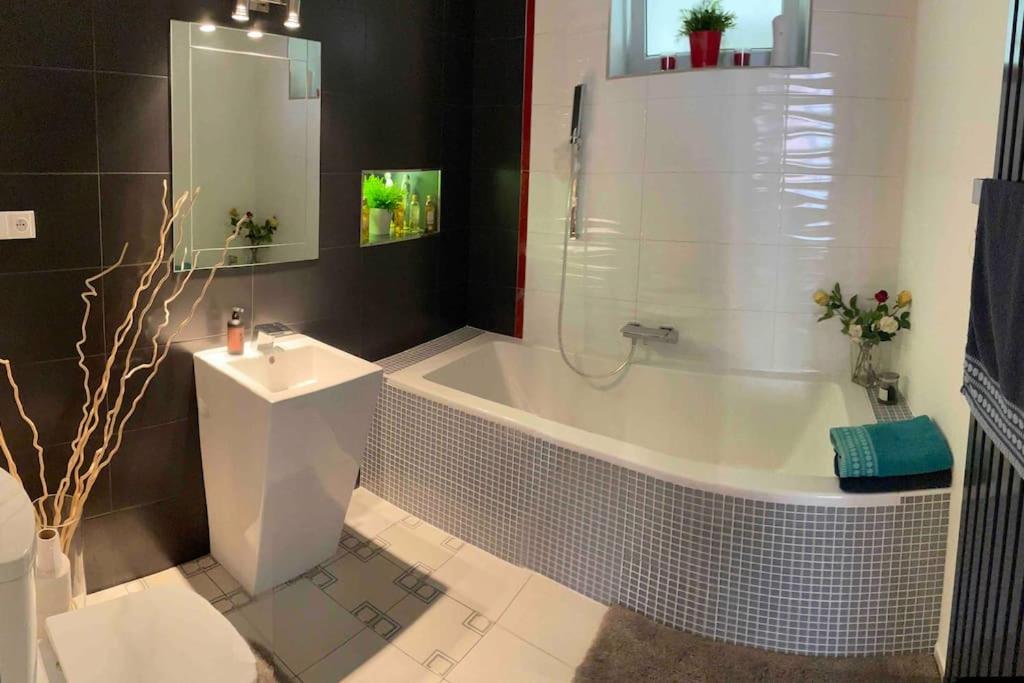 Luxury Private holiday in Prague - all house