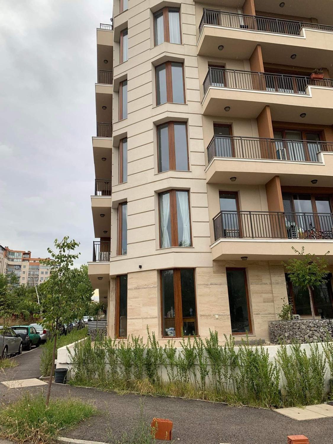 Azurro Residence