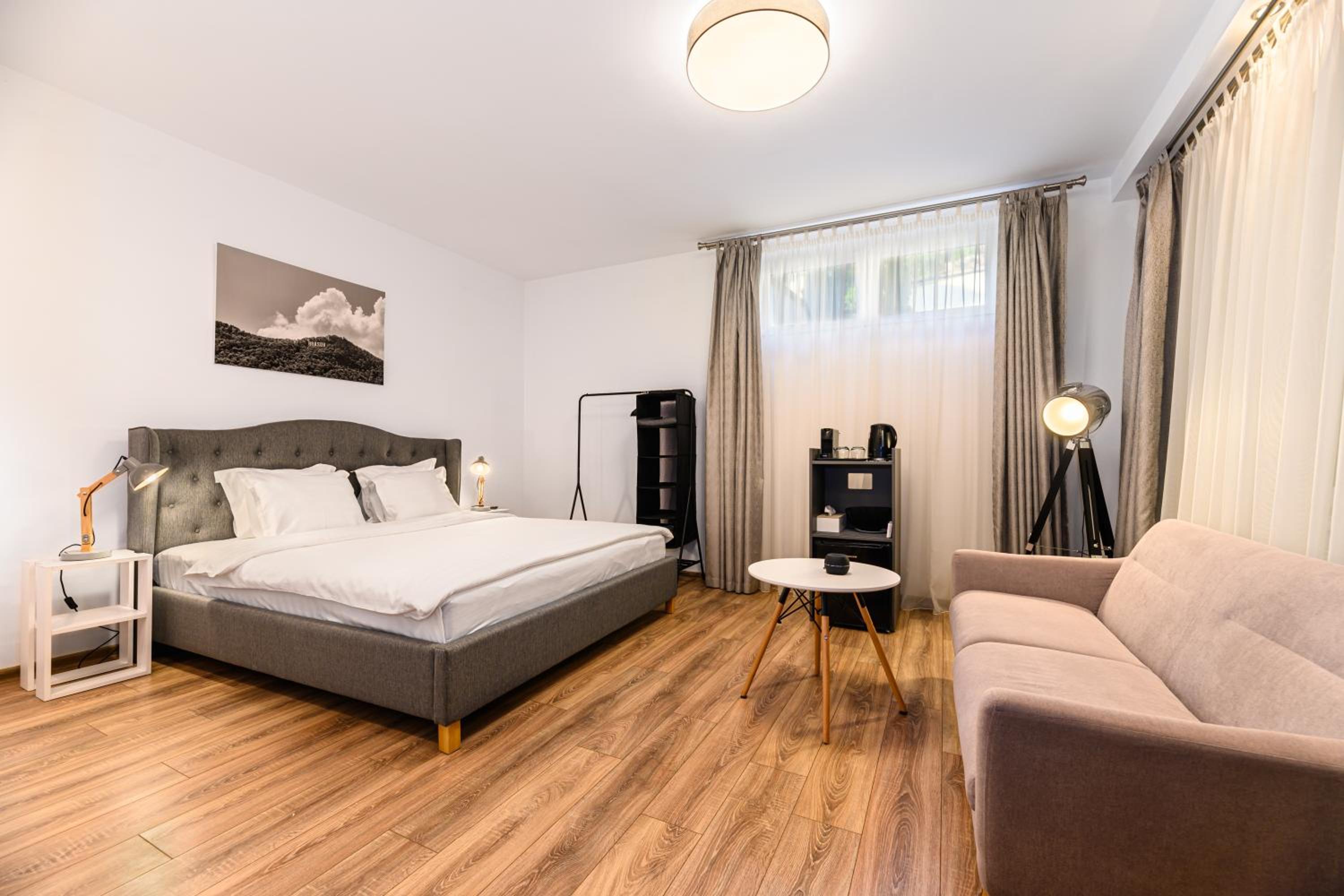 Cedrus Boutique view 5