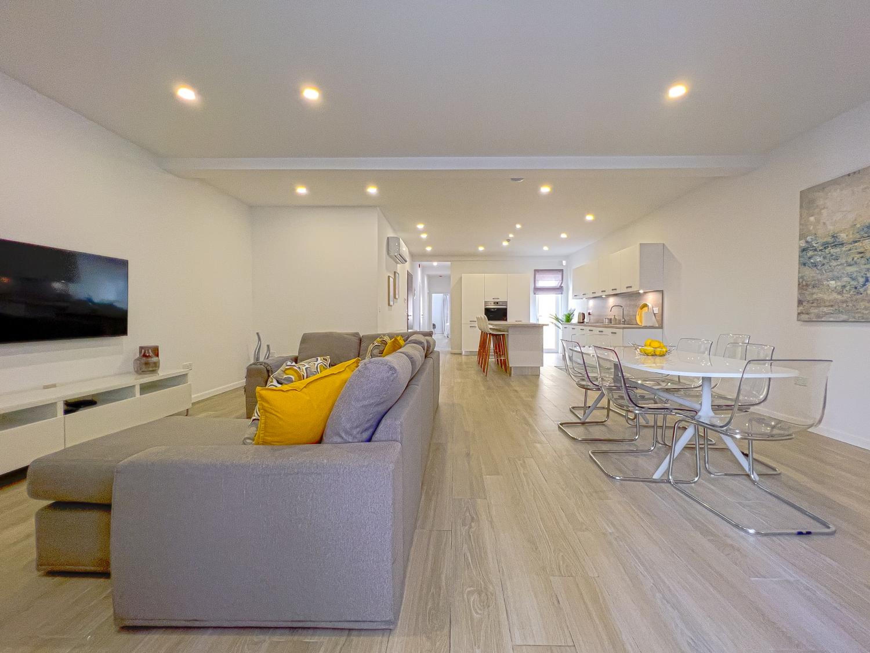 21 Townhouse in St Julians view 3