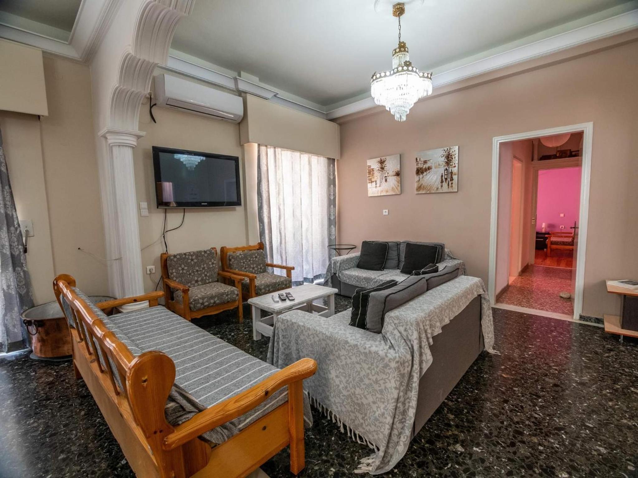 Mitropoli's Home