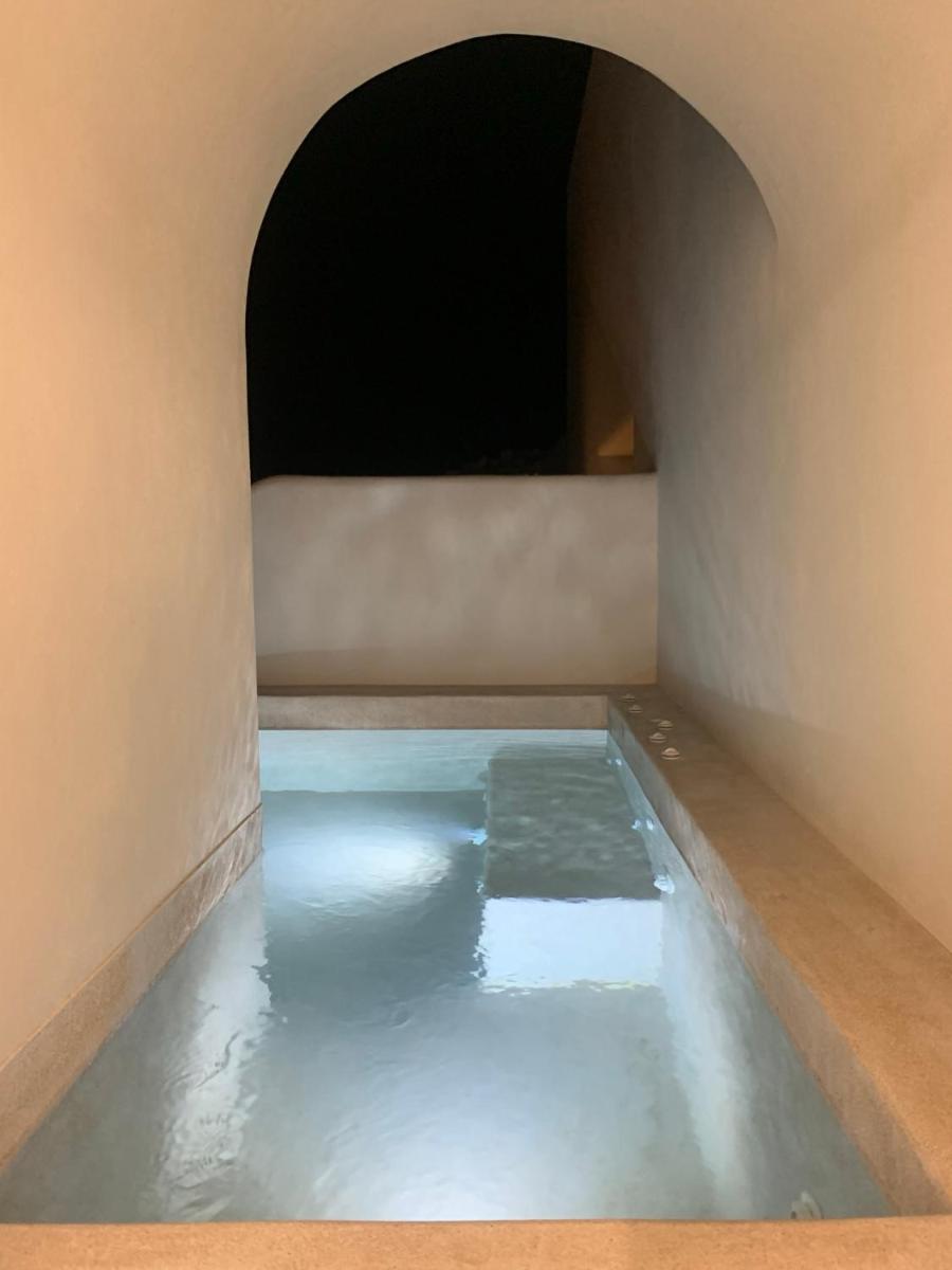 Jacuzzi