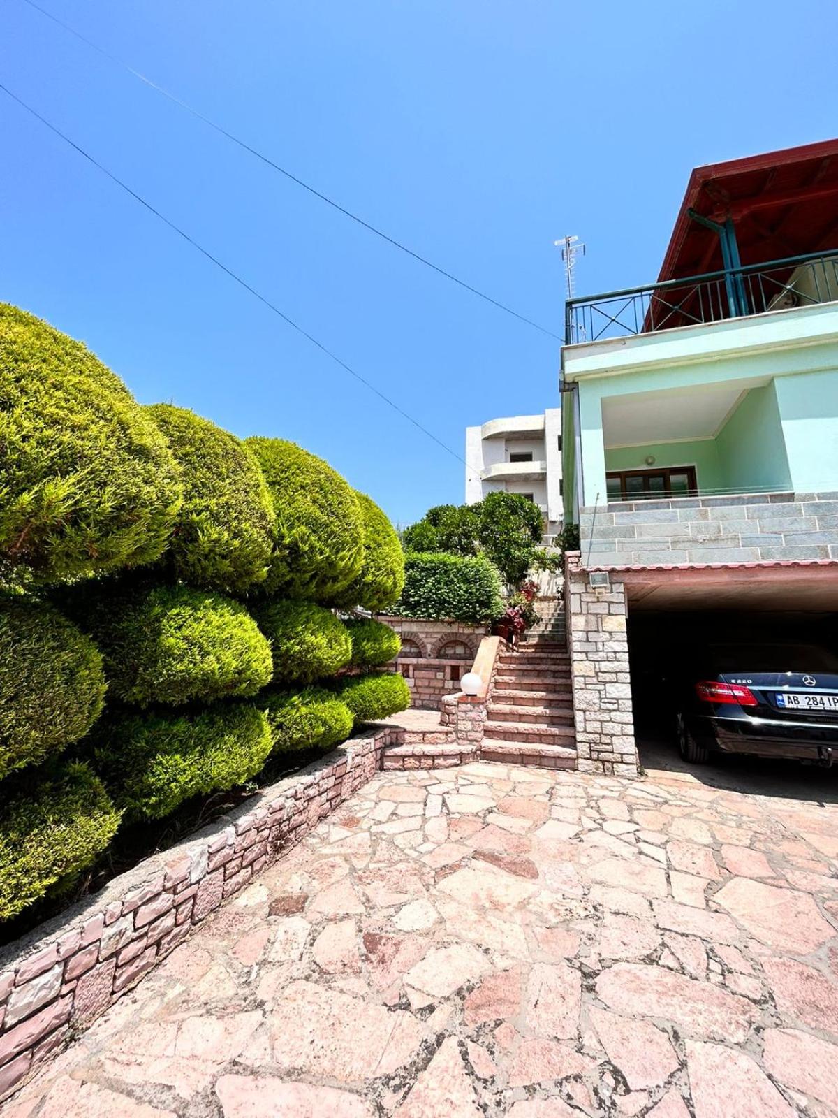 Green Villa Berdenesh