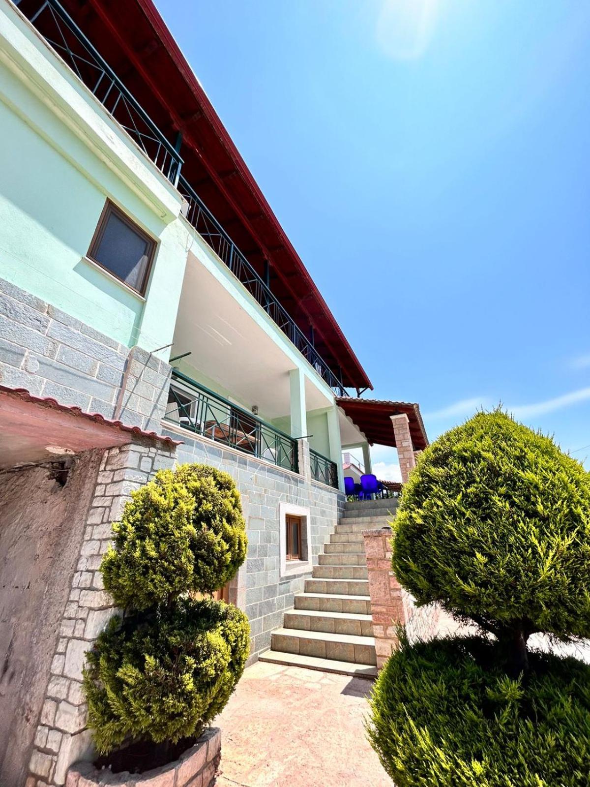 Green Villa Berdenesh