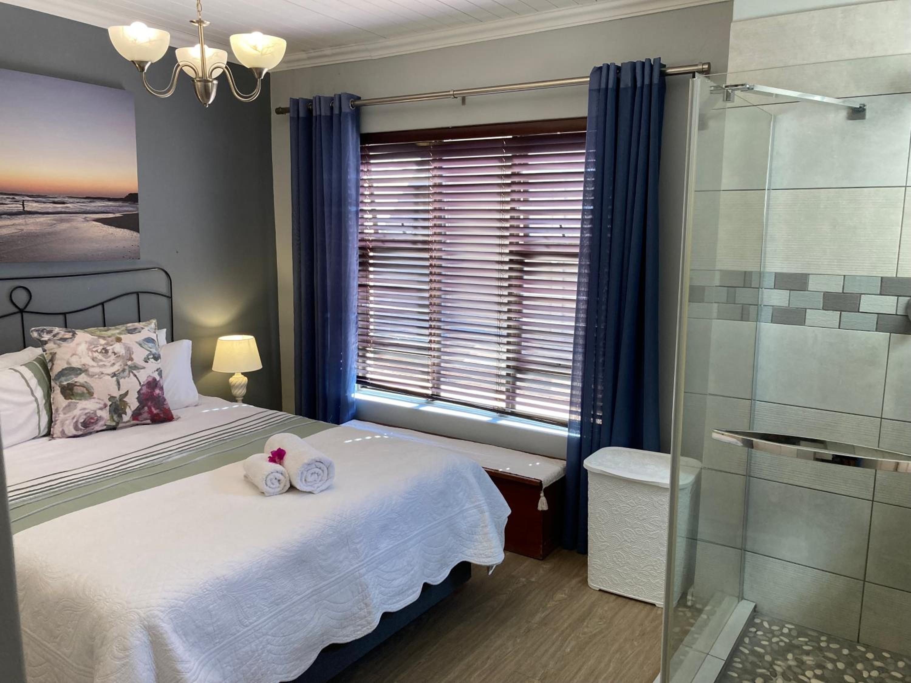 Bougainvillea Suite, Boston view 3