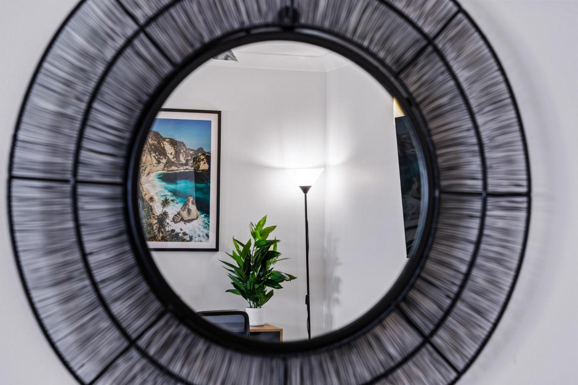 Zion Escapes Retreat on Pease, City Edge Family Apartment
