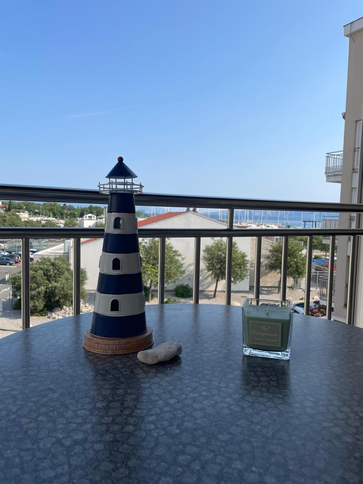 Apartment XENA Novi Vinodolski - Balcony and Sea View - first row to the sea - free wifi - free parking view 3