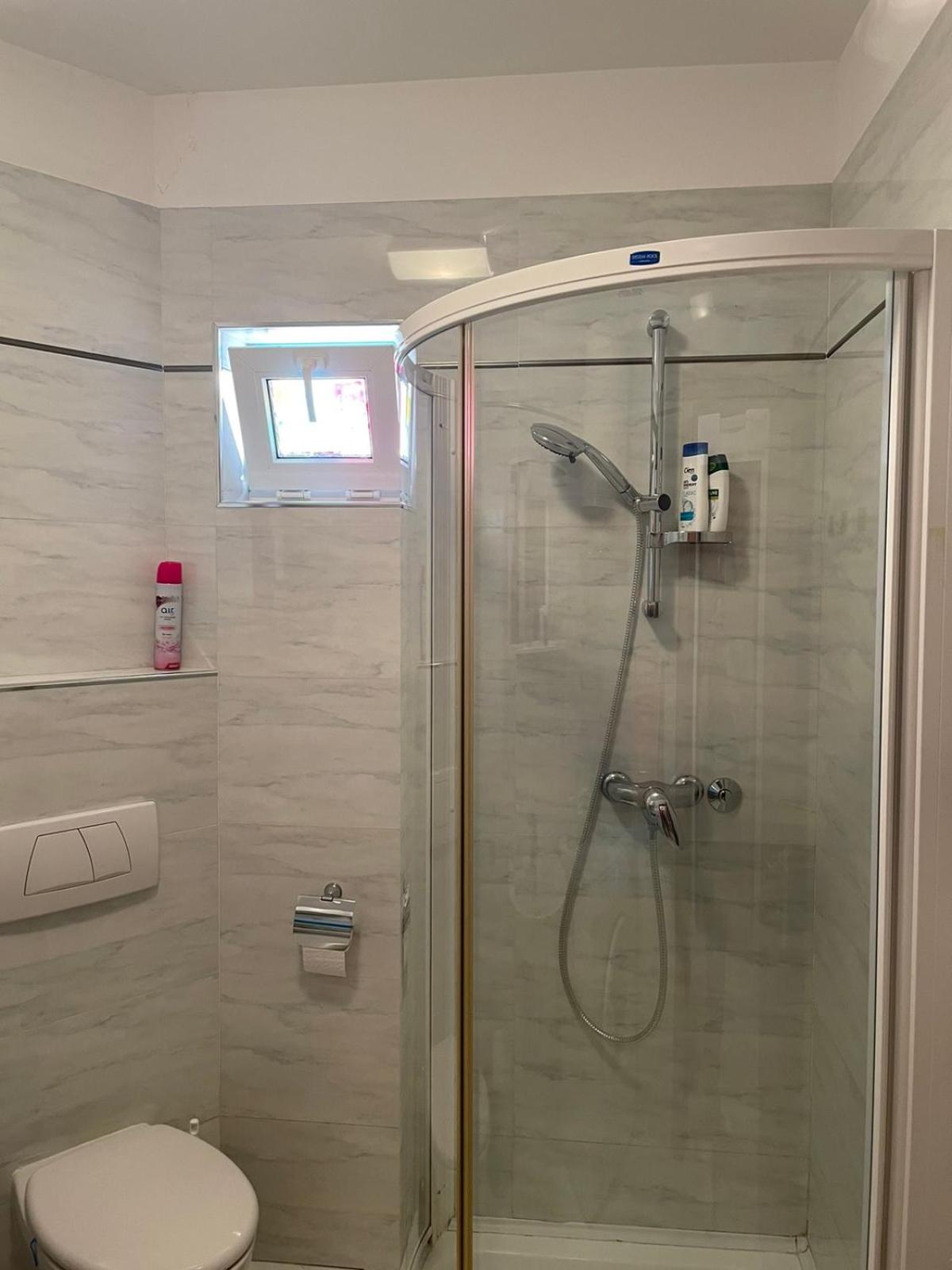 Apartment XENA Novi Vinodolski - Balcony and Sea View - first row to the sea - free wifi - free parking view 5