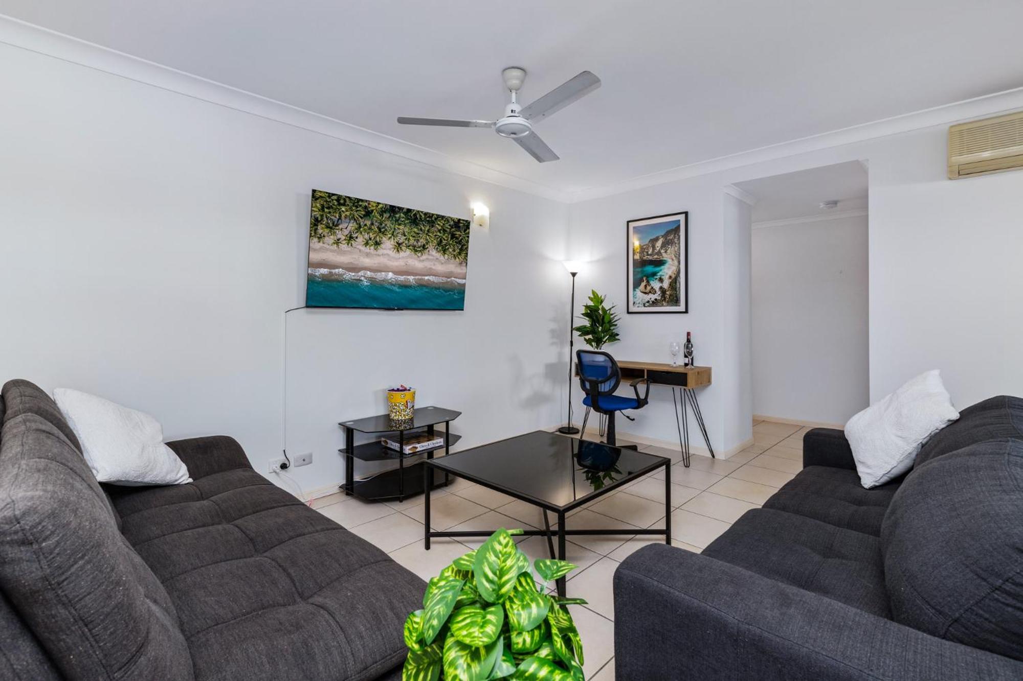 Zion Escapes Retreat on Pease, City Edge Family Apartment