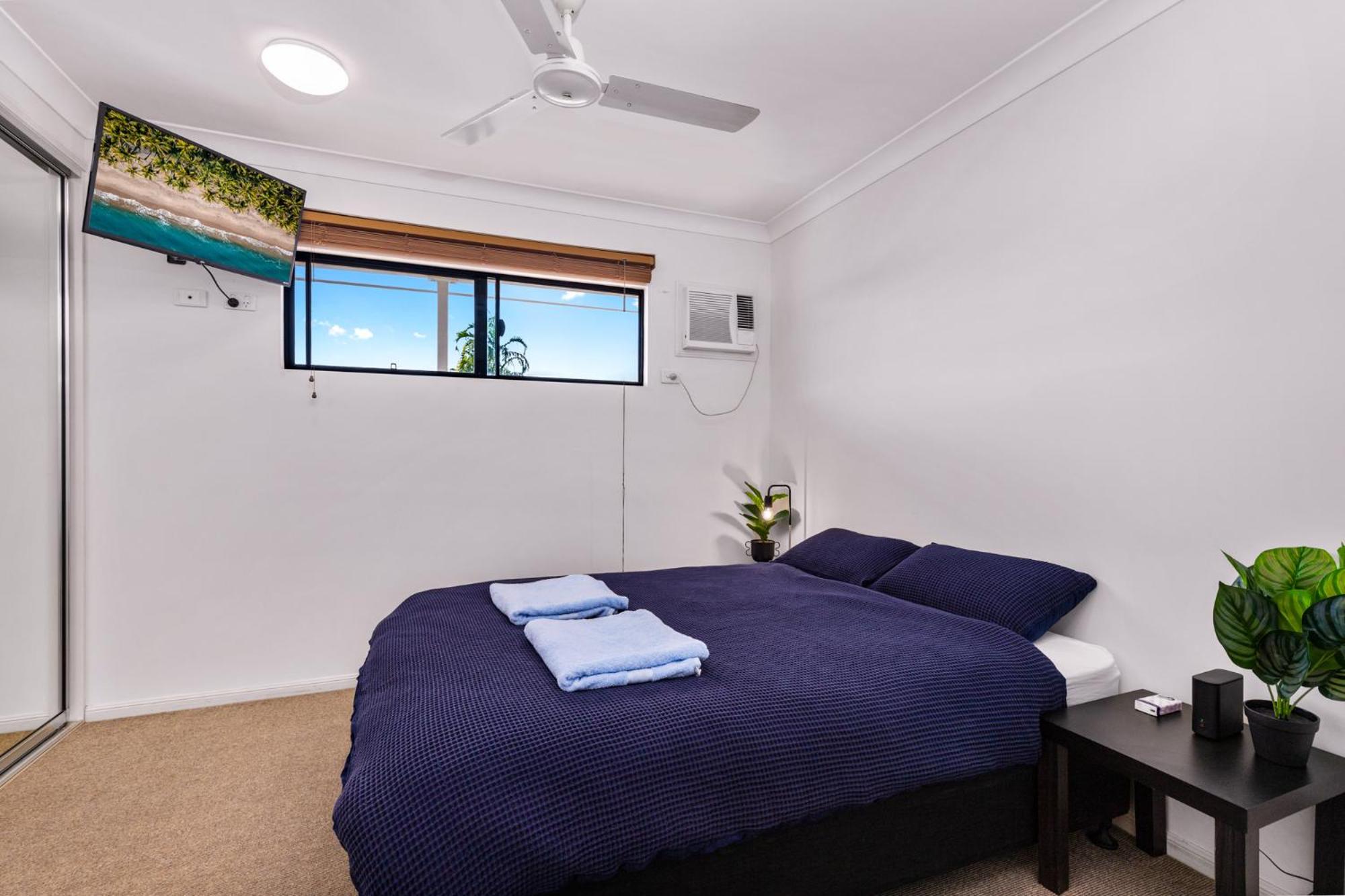 Zion Escapes Retreat on Pease, City Edge Family Apartment