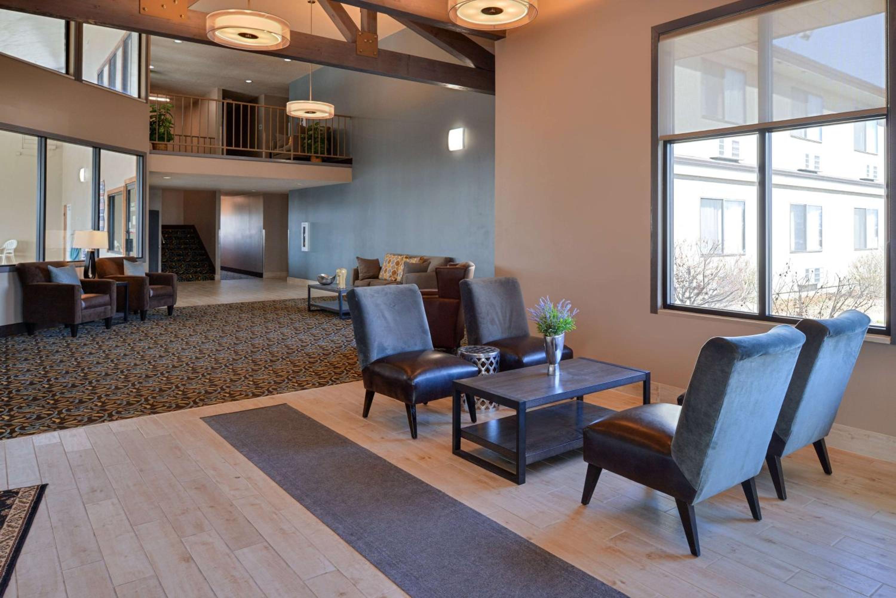 Beaver Vacations - Wingate by Wyndham Beaver I-15 - Property Image 1