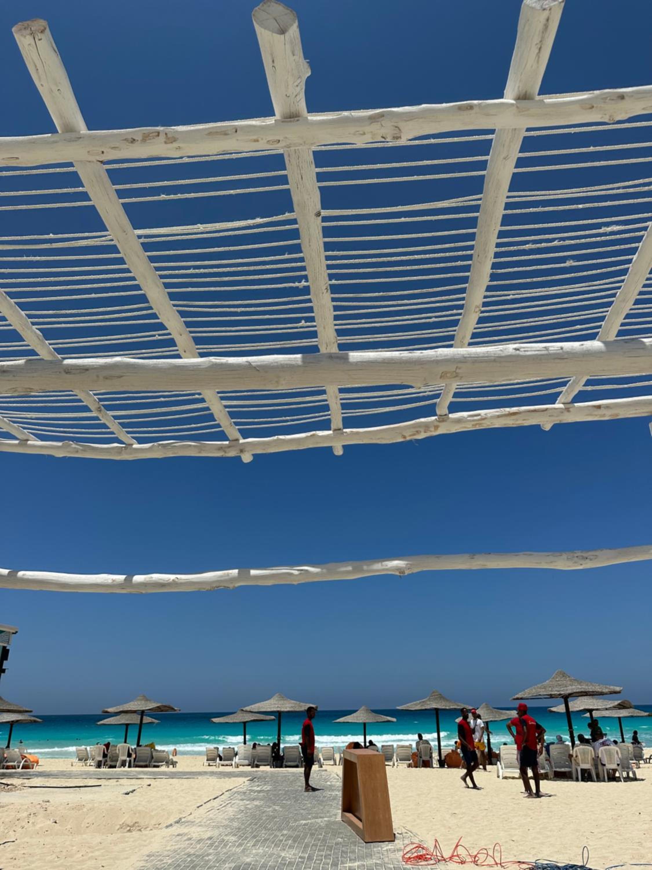 Amwaj summer house for Families