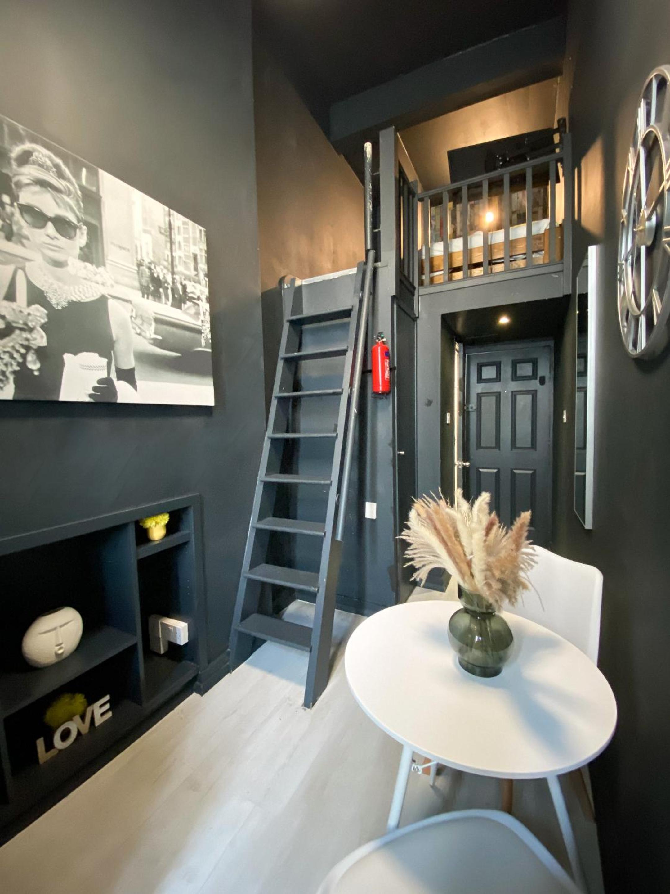Modern Studios Close To Hyde Park
