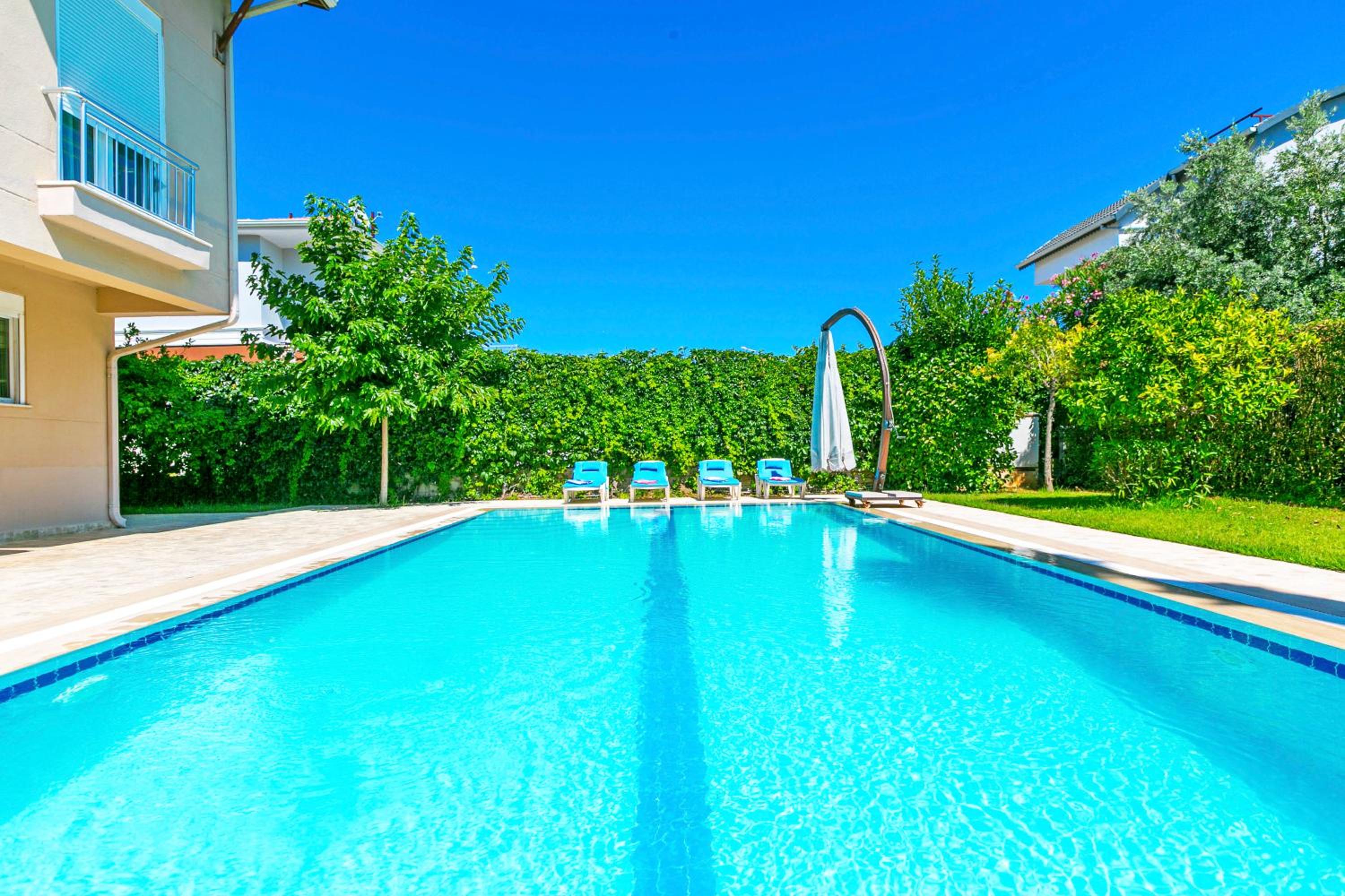 Paradise Town Villa Alison