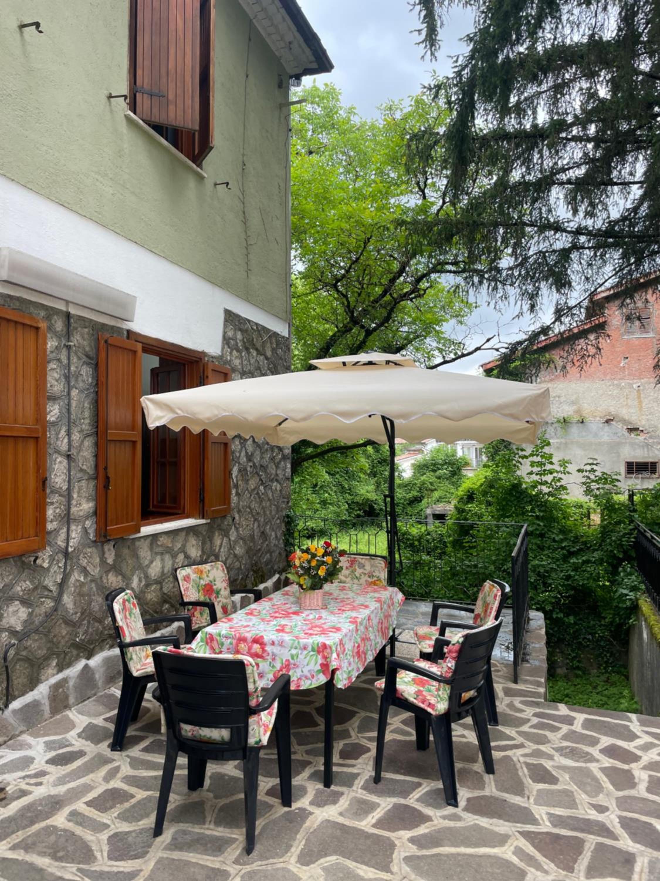 Villa prestigiosa ampie metrature view 4