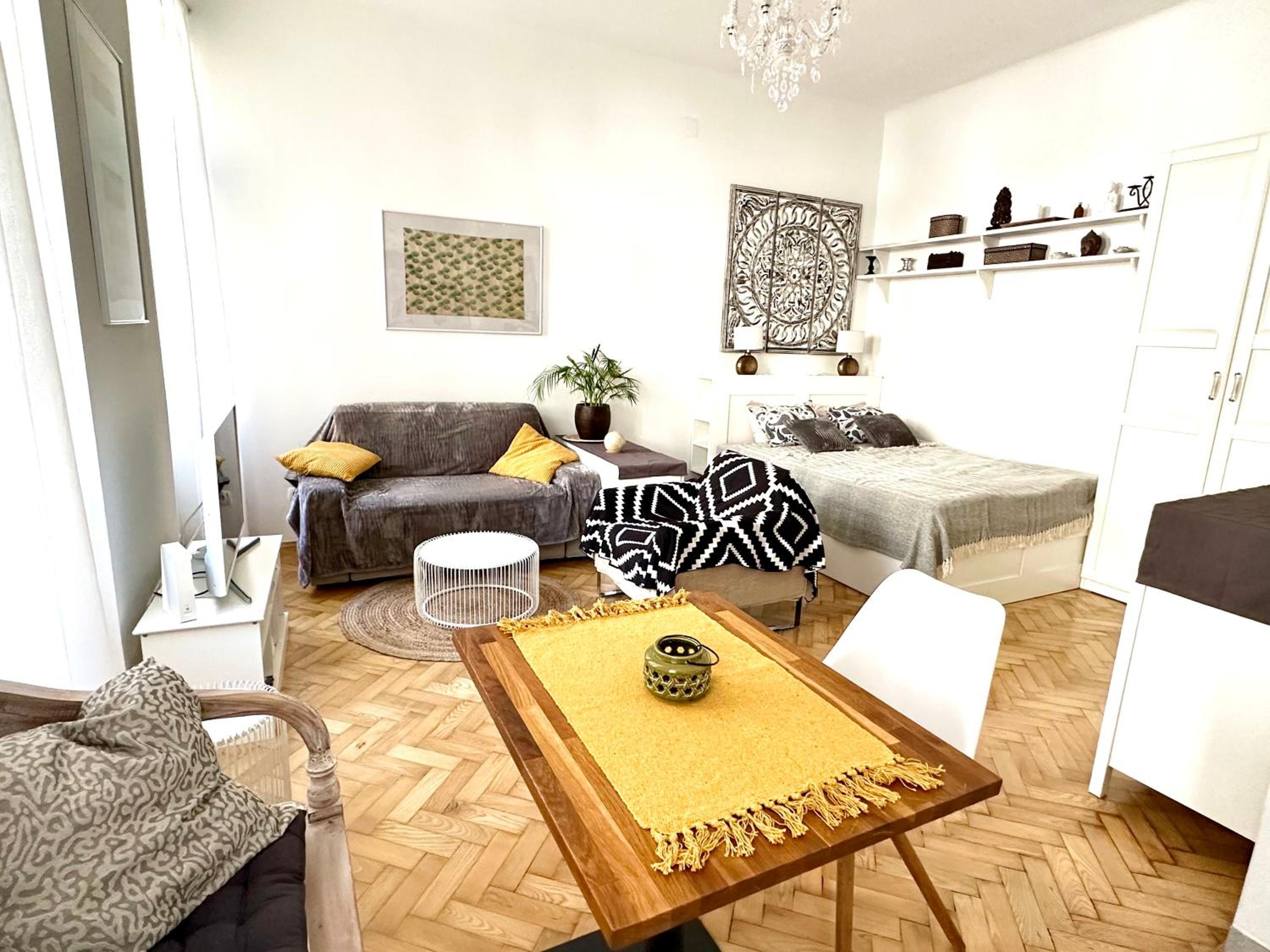 Cozy city Apartment close to metro - Self Check-in