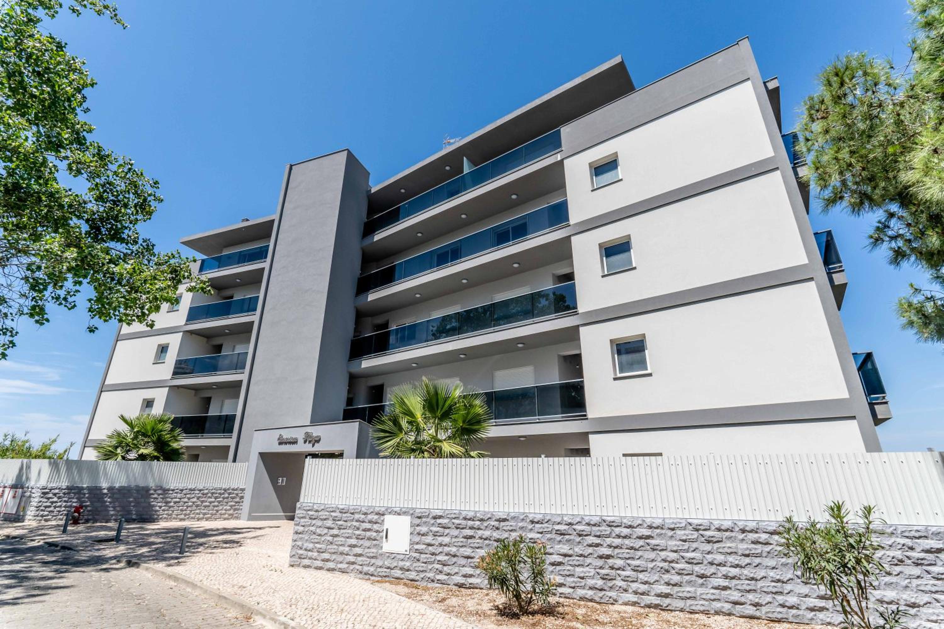 Emerson Plaza stunning 2 bedroom apartment with sea view view 3