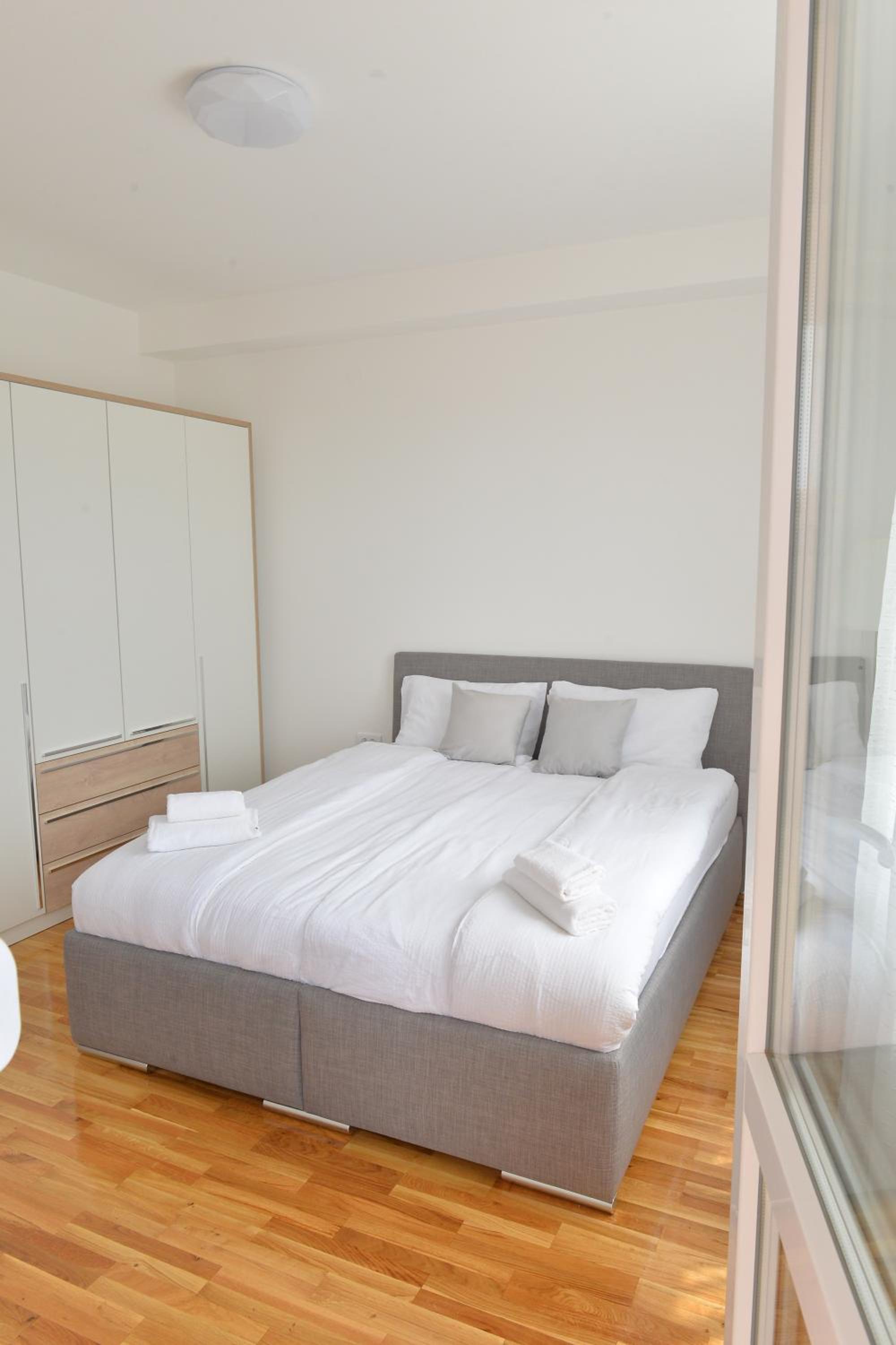 HM Apartments view 5