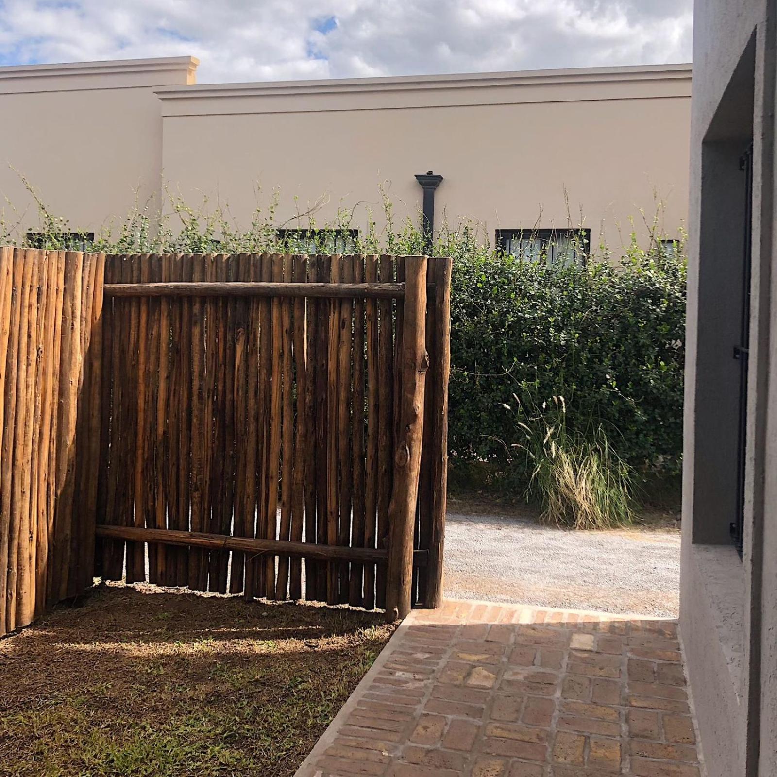 La Casita del Medio