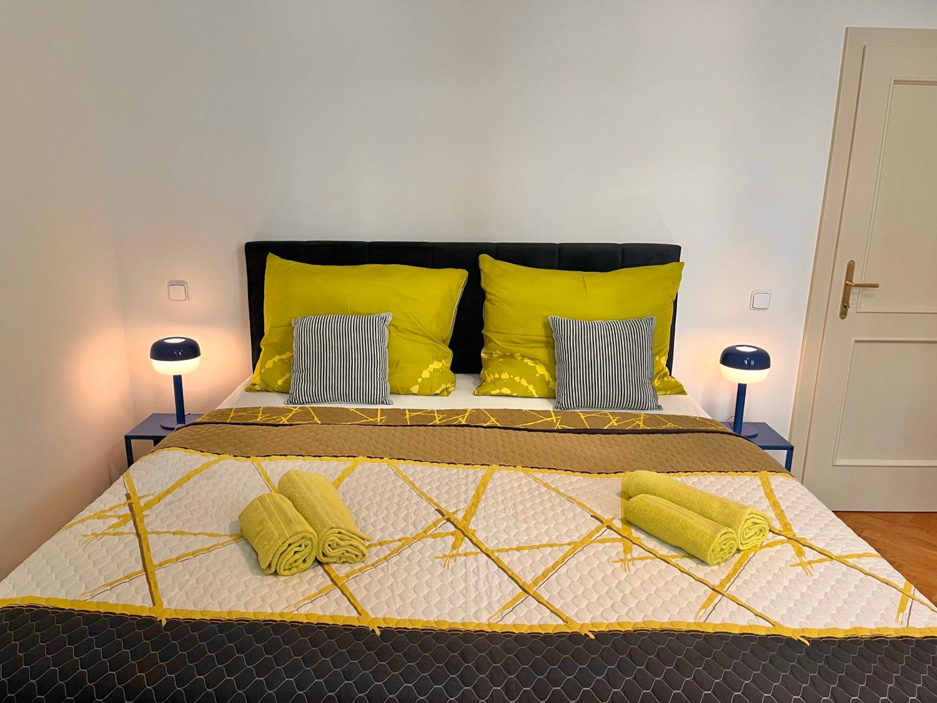 Amazing Apartment Zborovska