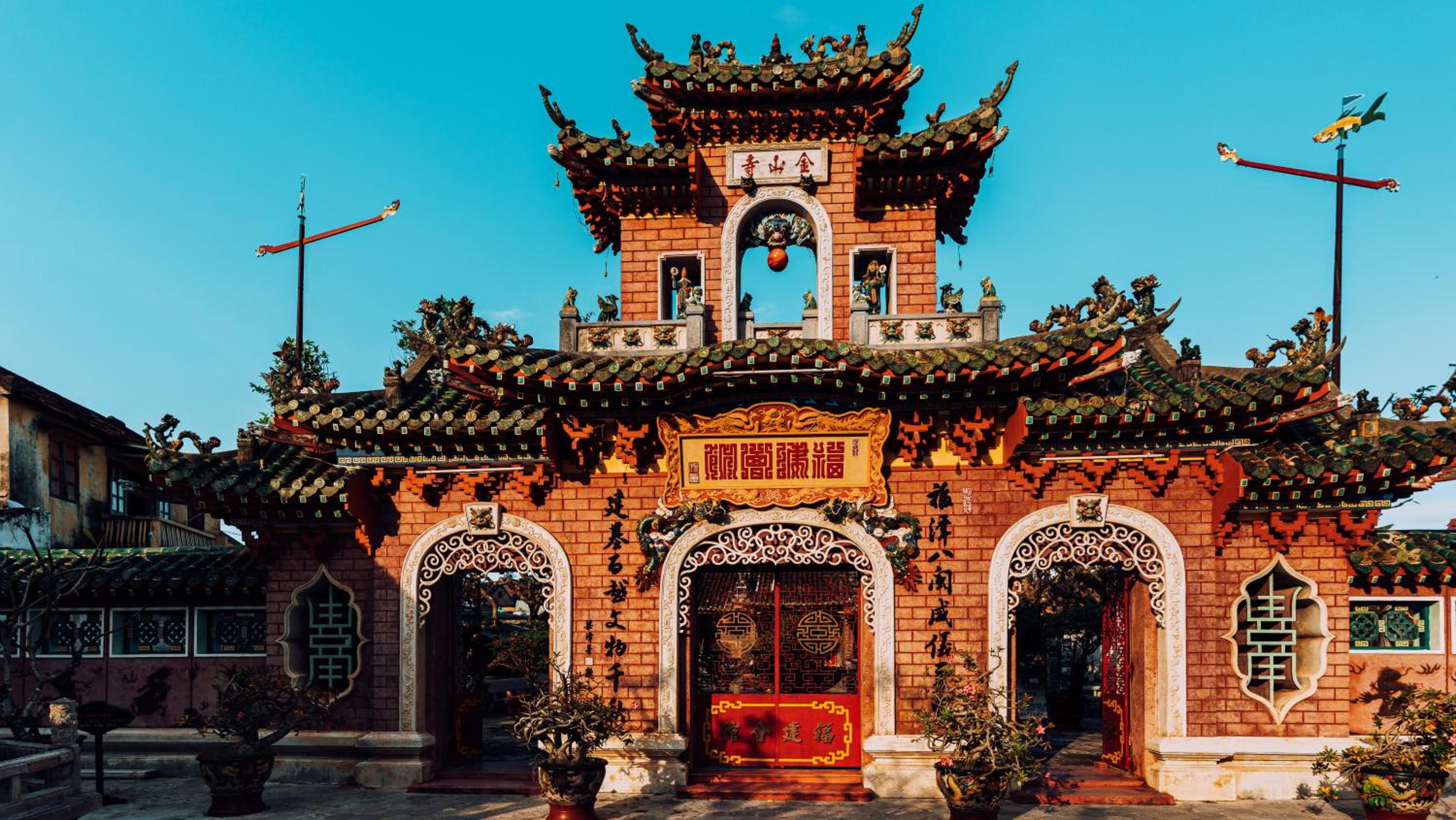 The Linh Hoi An