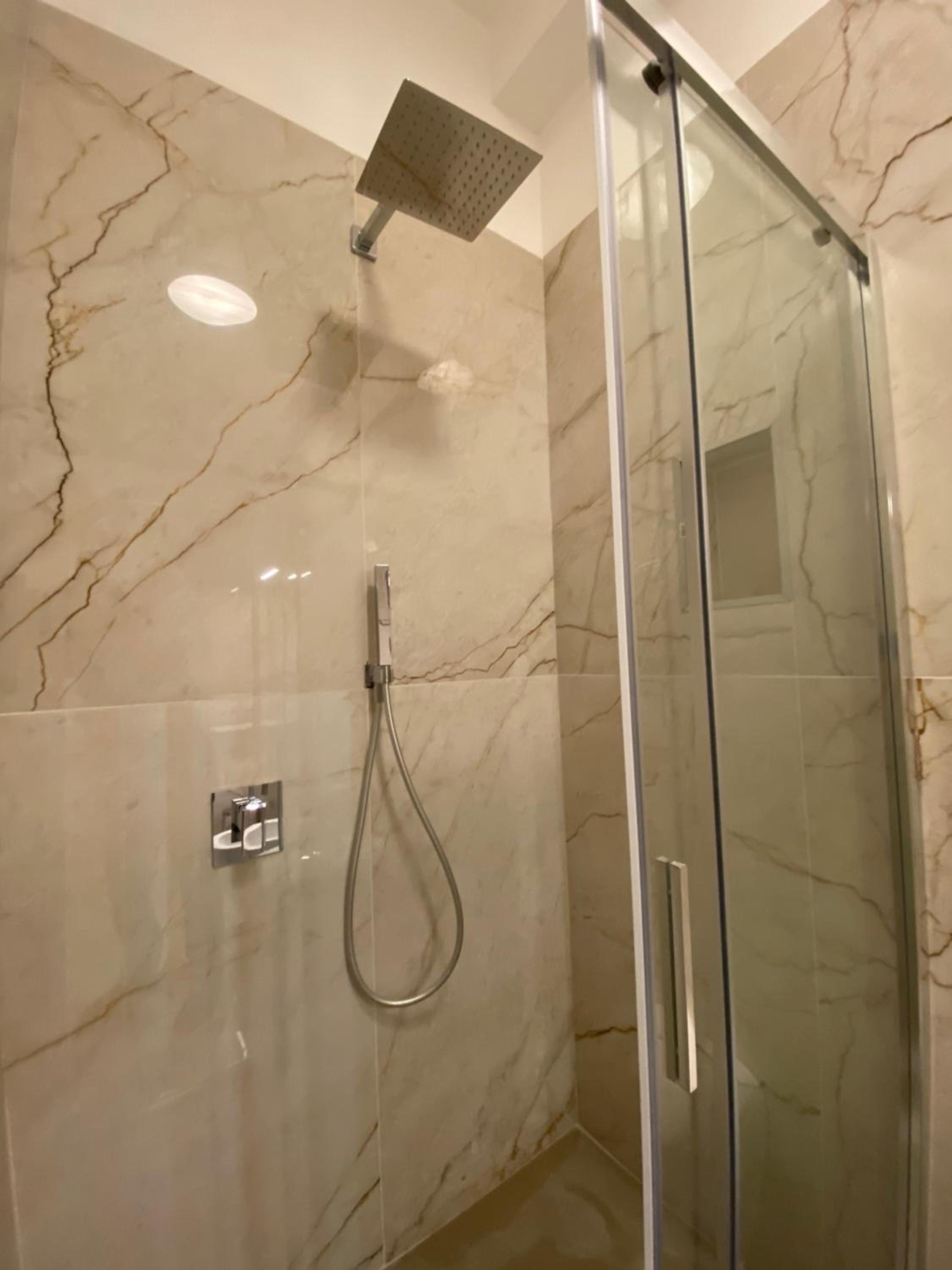 Paura Suite Apartment