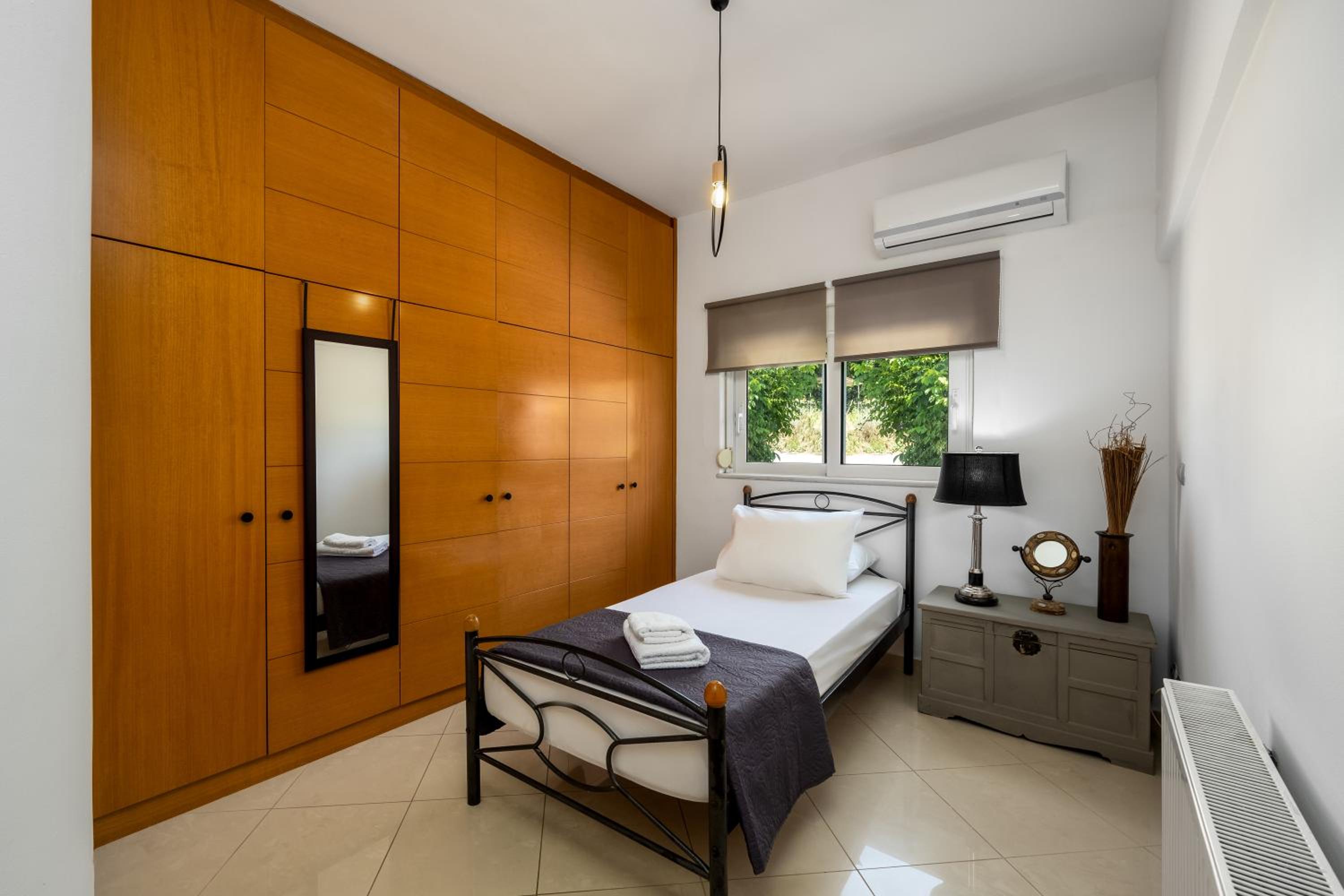 Aelia Luxury Villa view 4