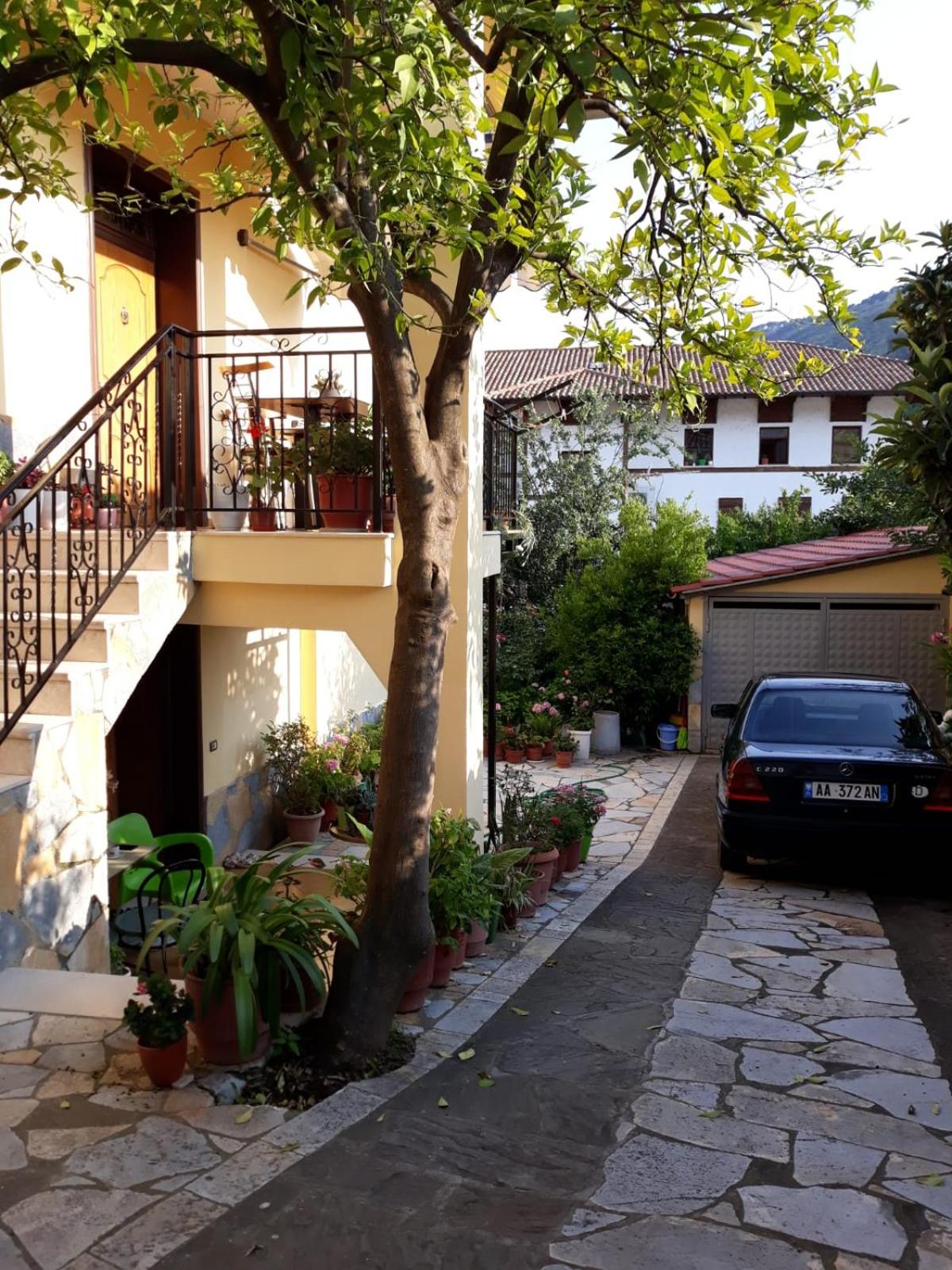 Villa Garden