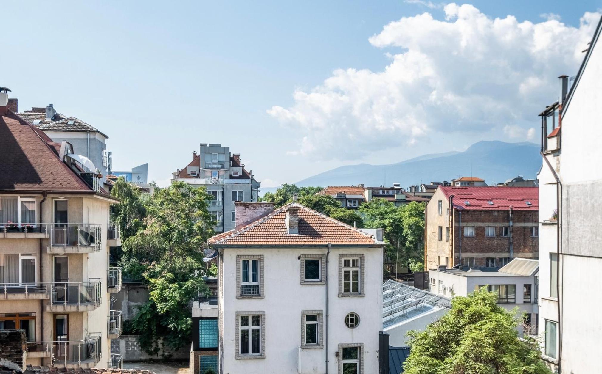 City Oasis: Stylish Retreat in the Heart of Sofia
