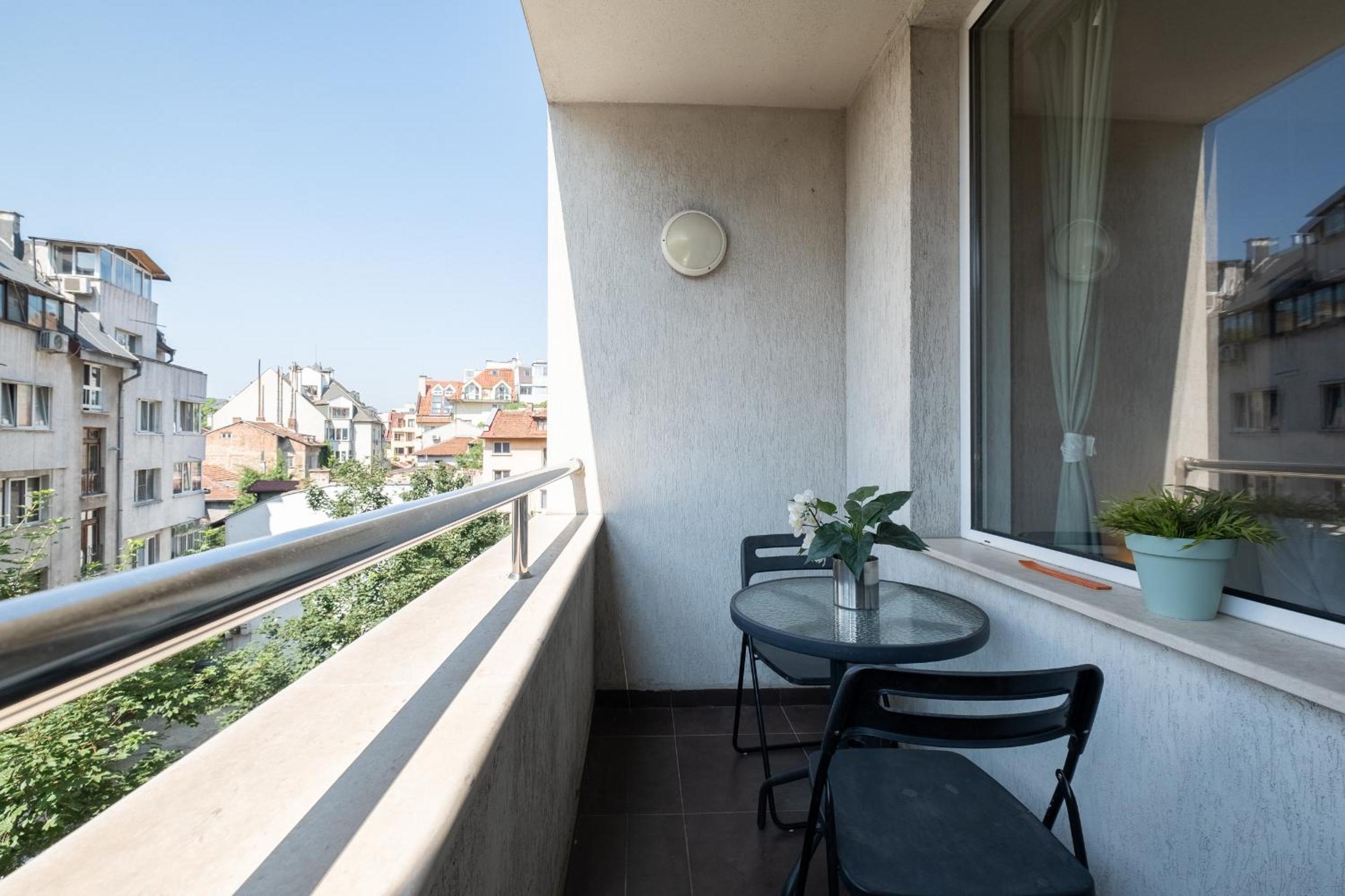 City Oasis: Stylish Retreat in the Heart of Sofia