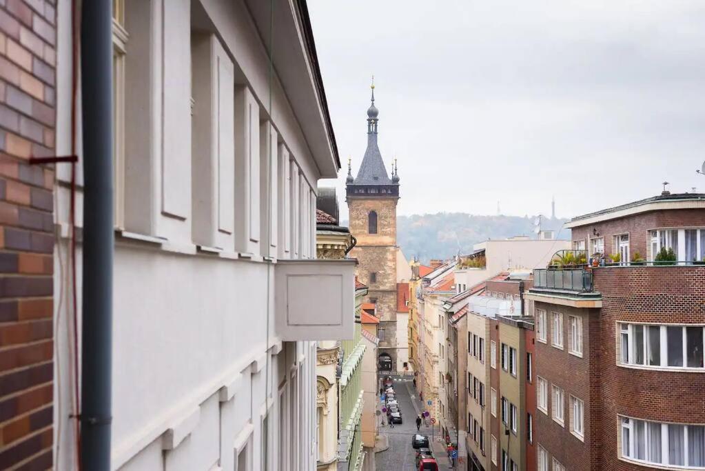 Beautiful flat in city center with balcony