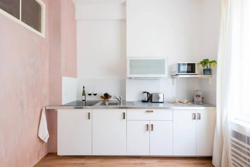 Beautiful flat in city center with balcony