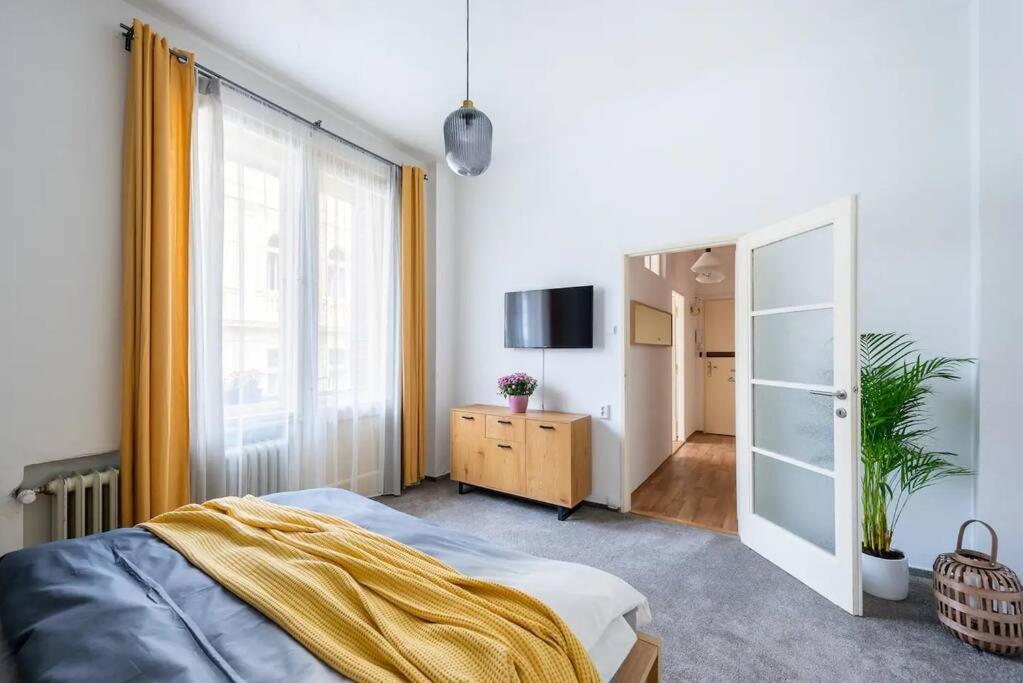 Beautiful flat in city center with balcony
