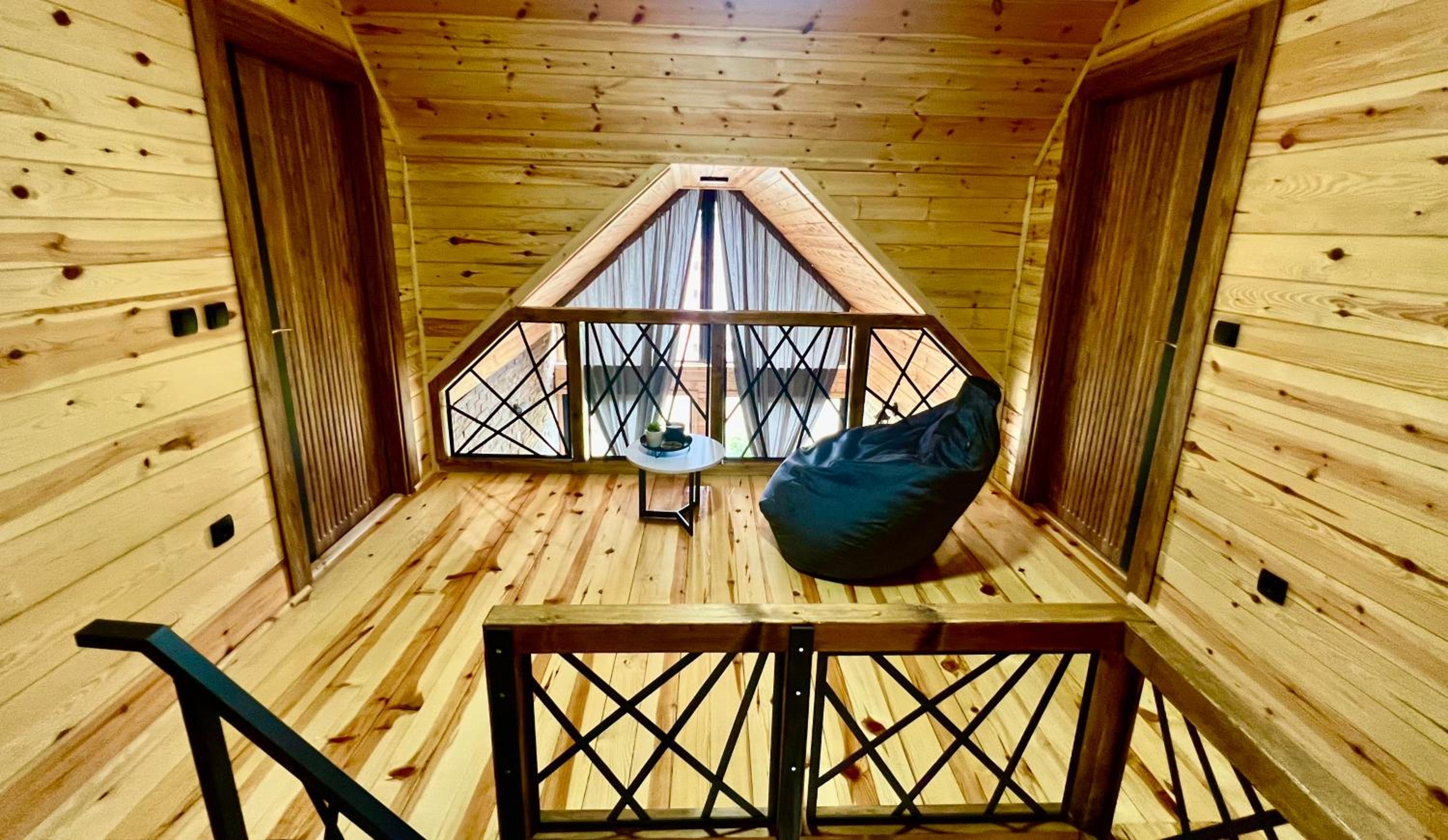 LUX PINE house view 5