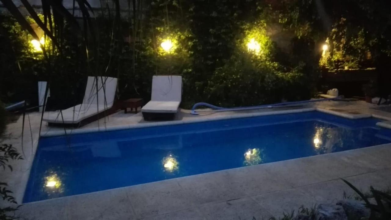 Posada Villa club, Apart 4 cerca del aeropuerto el palomar