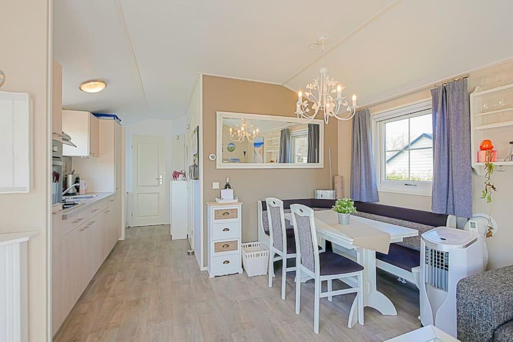 Chalet Neeltje - Chaletpark Luttikduin Callantsoog aan Zee