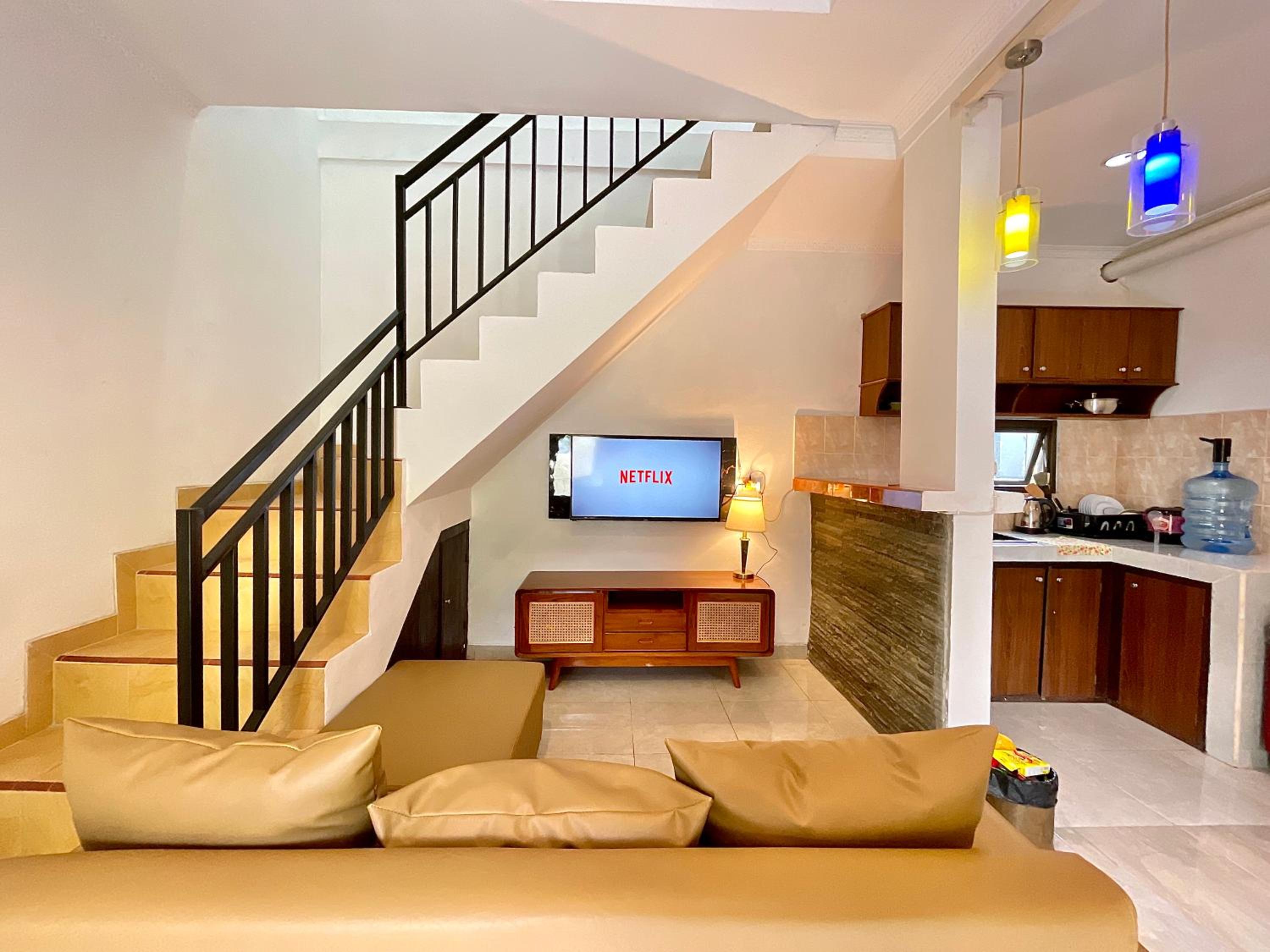 Satran Villa @ Kuta Bali view 3