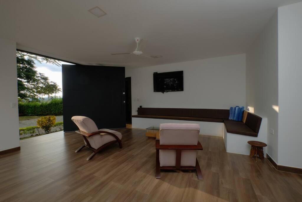 Chalet San German/en EL EDEN/villa de lujo con piscina